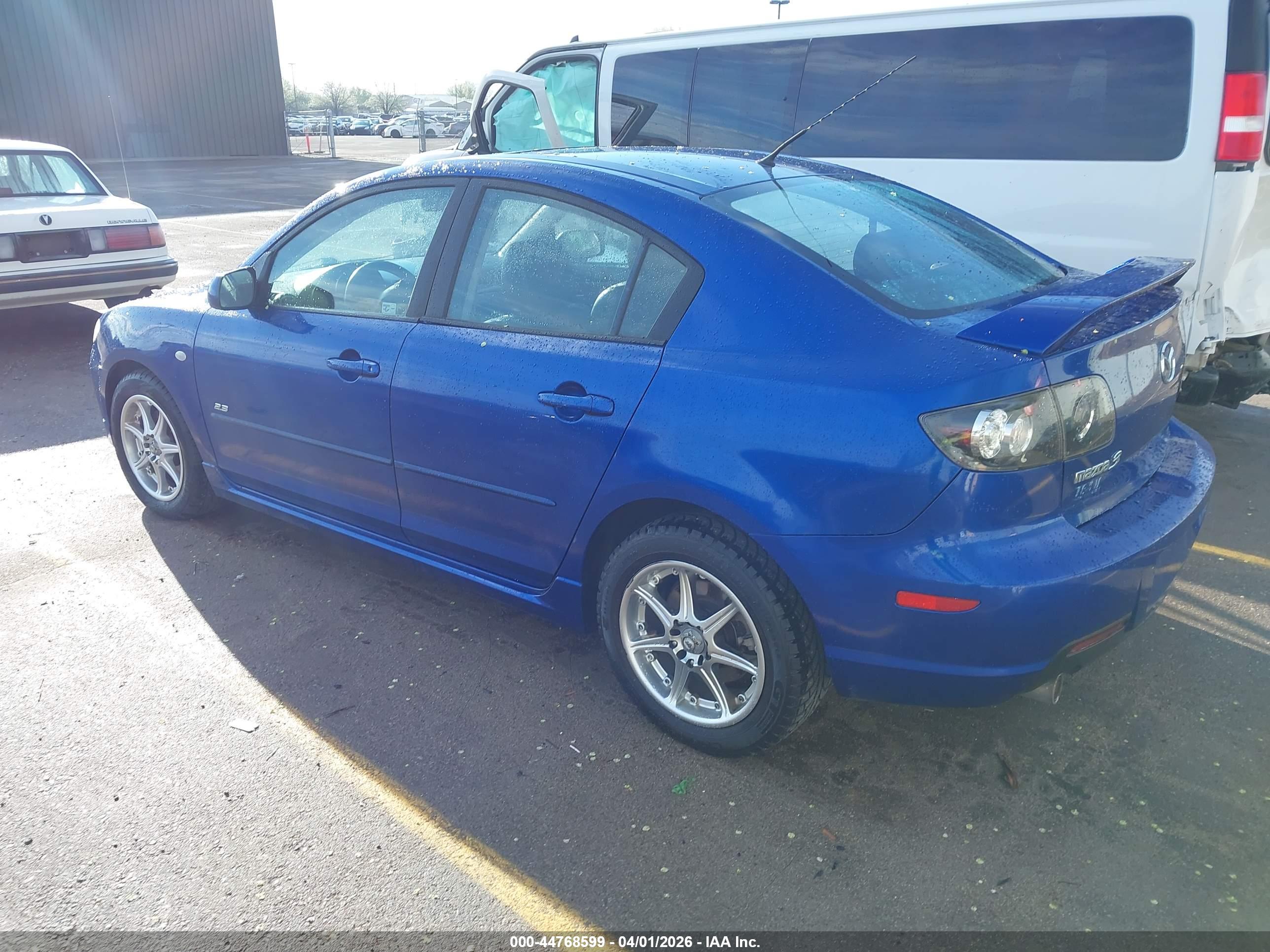 MAZDA MAZDA3 image 3