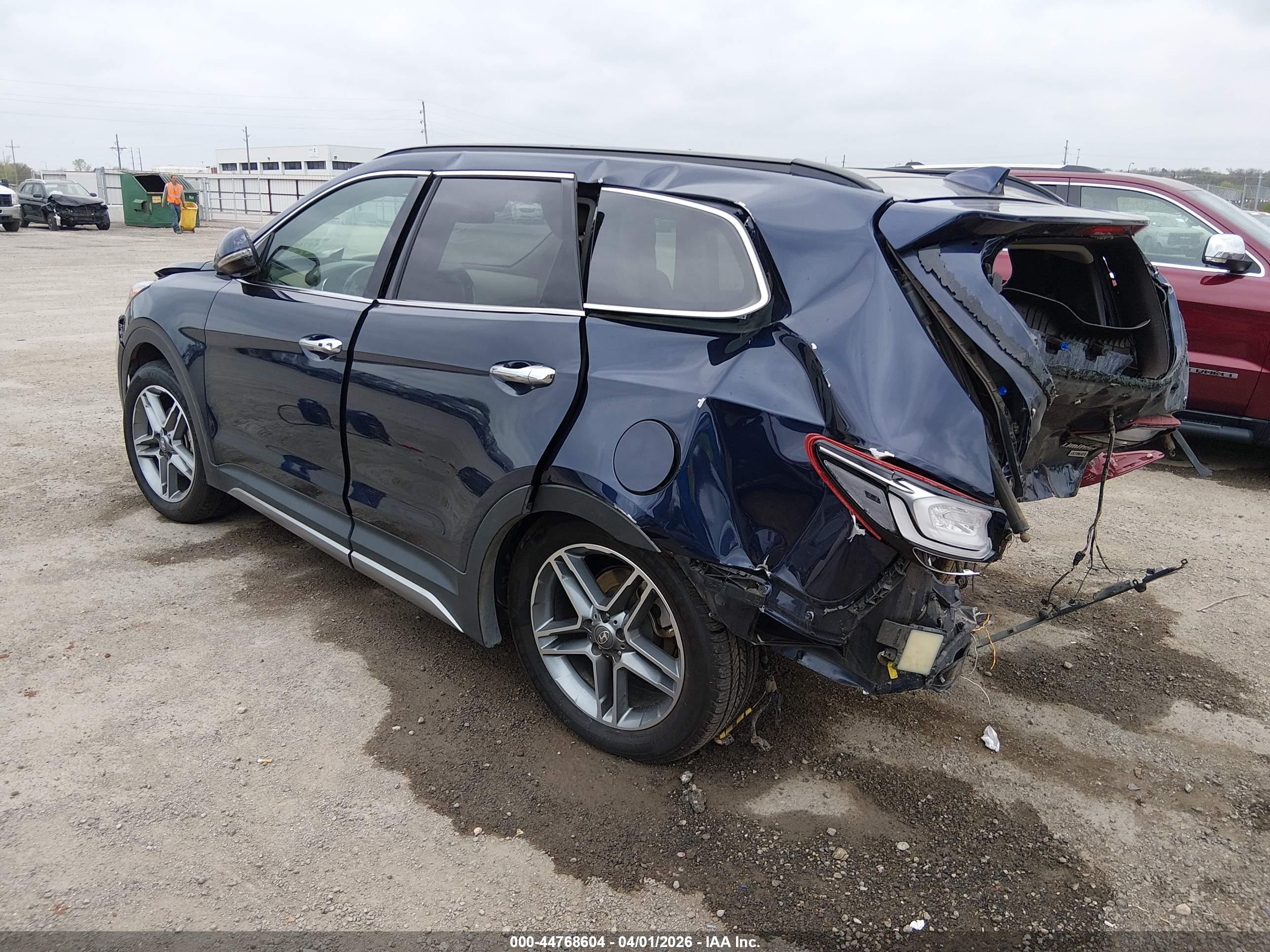 HYUNDAI SANTA image 3