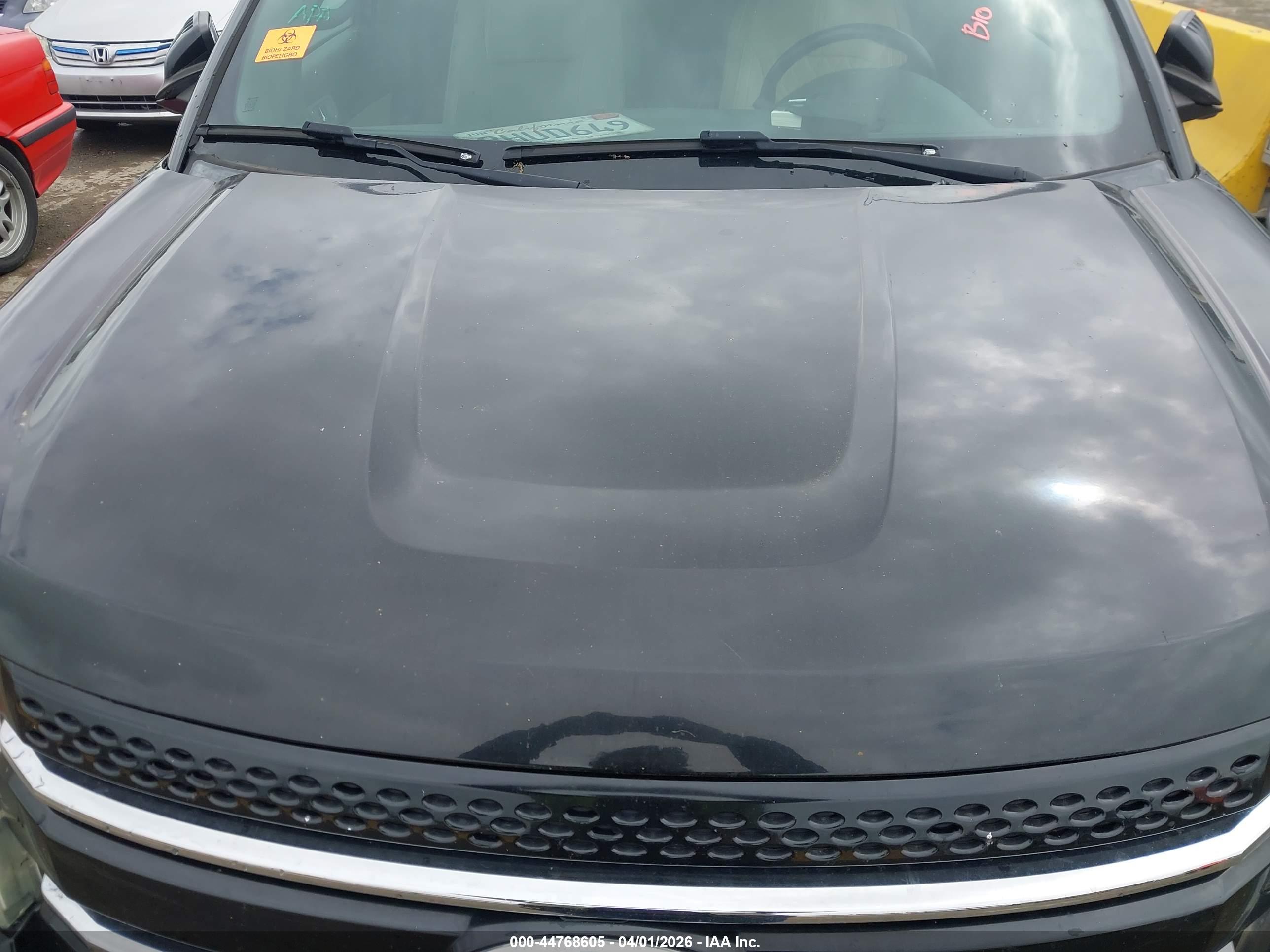 FORD EXPLORER image 10