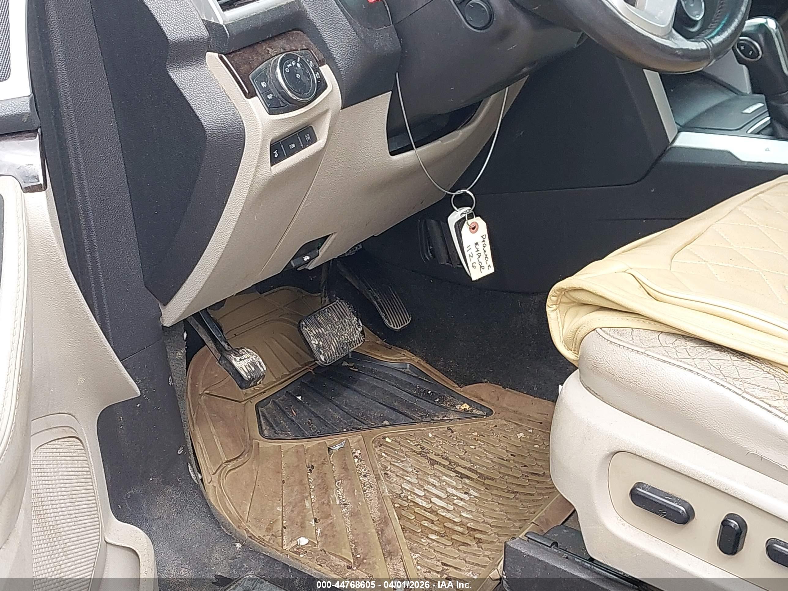 FORD EXPLORER image 11