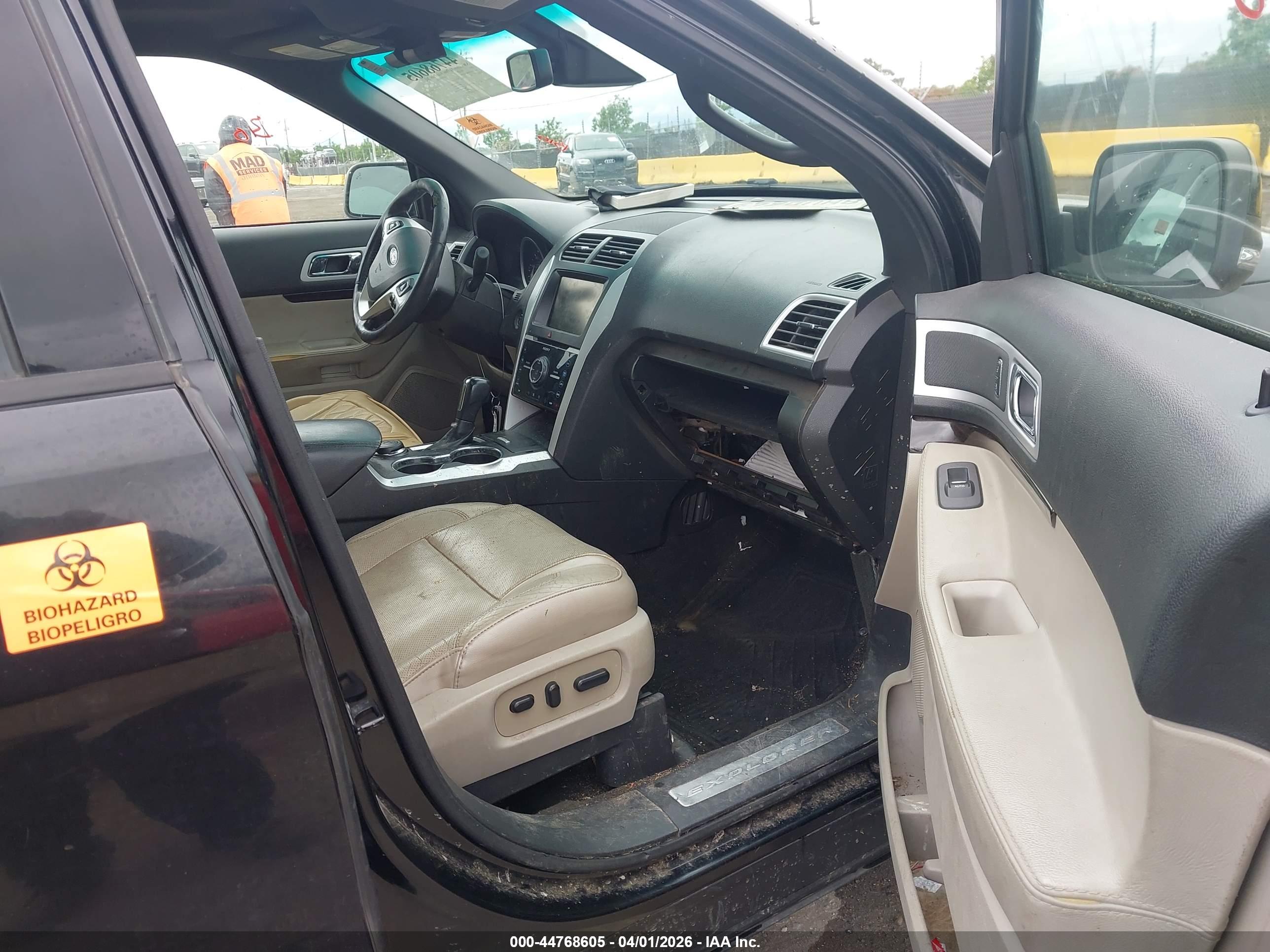 FORD EXPLORER image 5