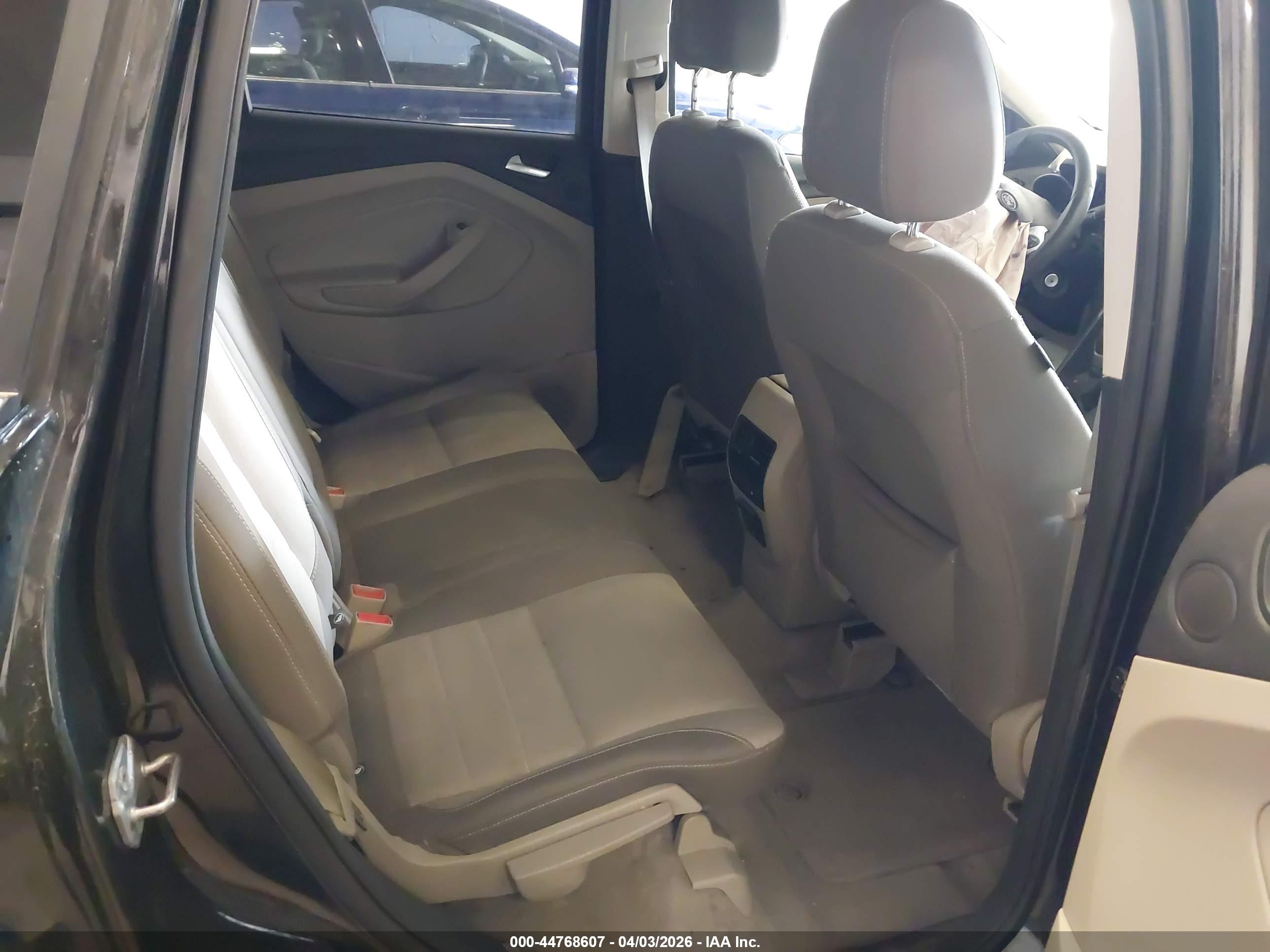 FORD ESCAPE image 8