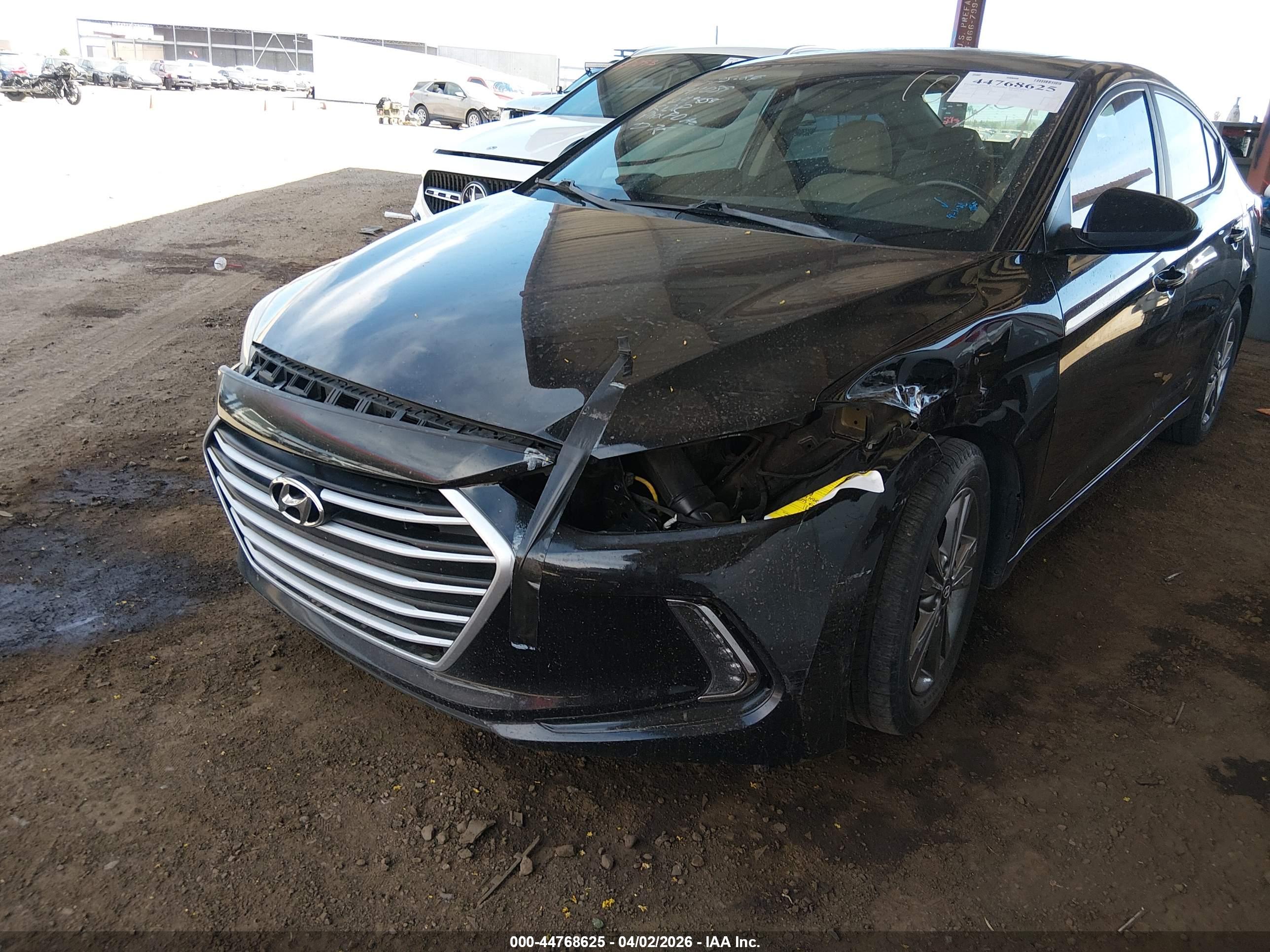 HYUNDAI ELANTRA image 6