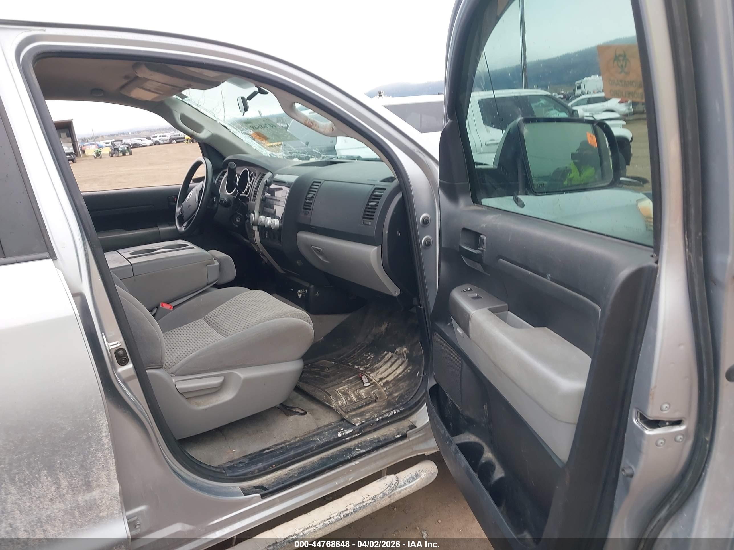TOYOTA TUNDRA image 5