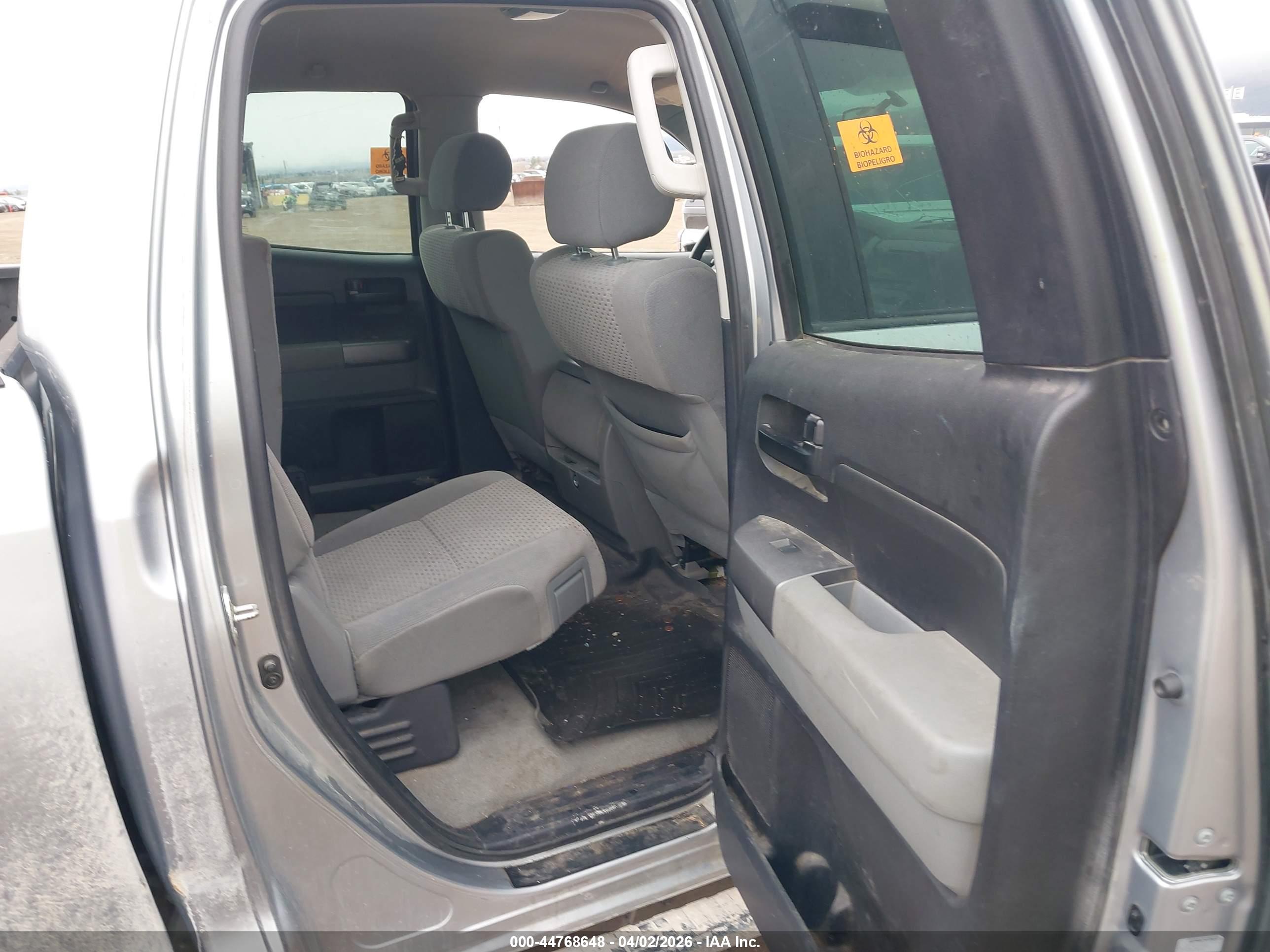 TOYOTA TUNDRA image 8