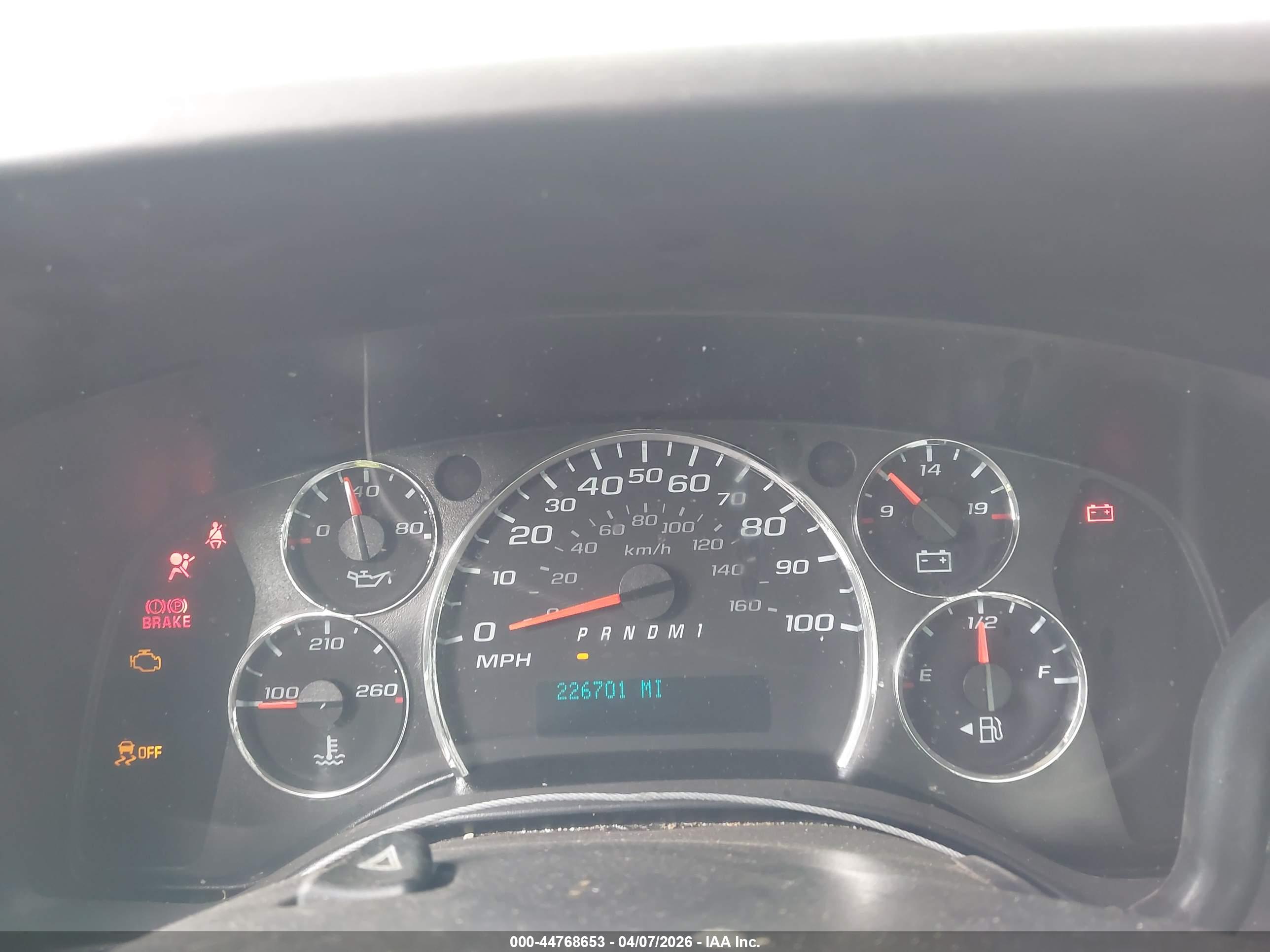 CHEVROLET EXPRESS image 6