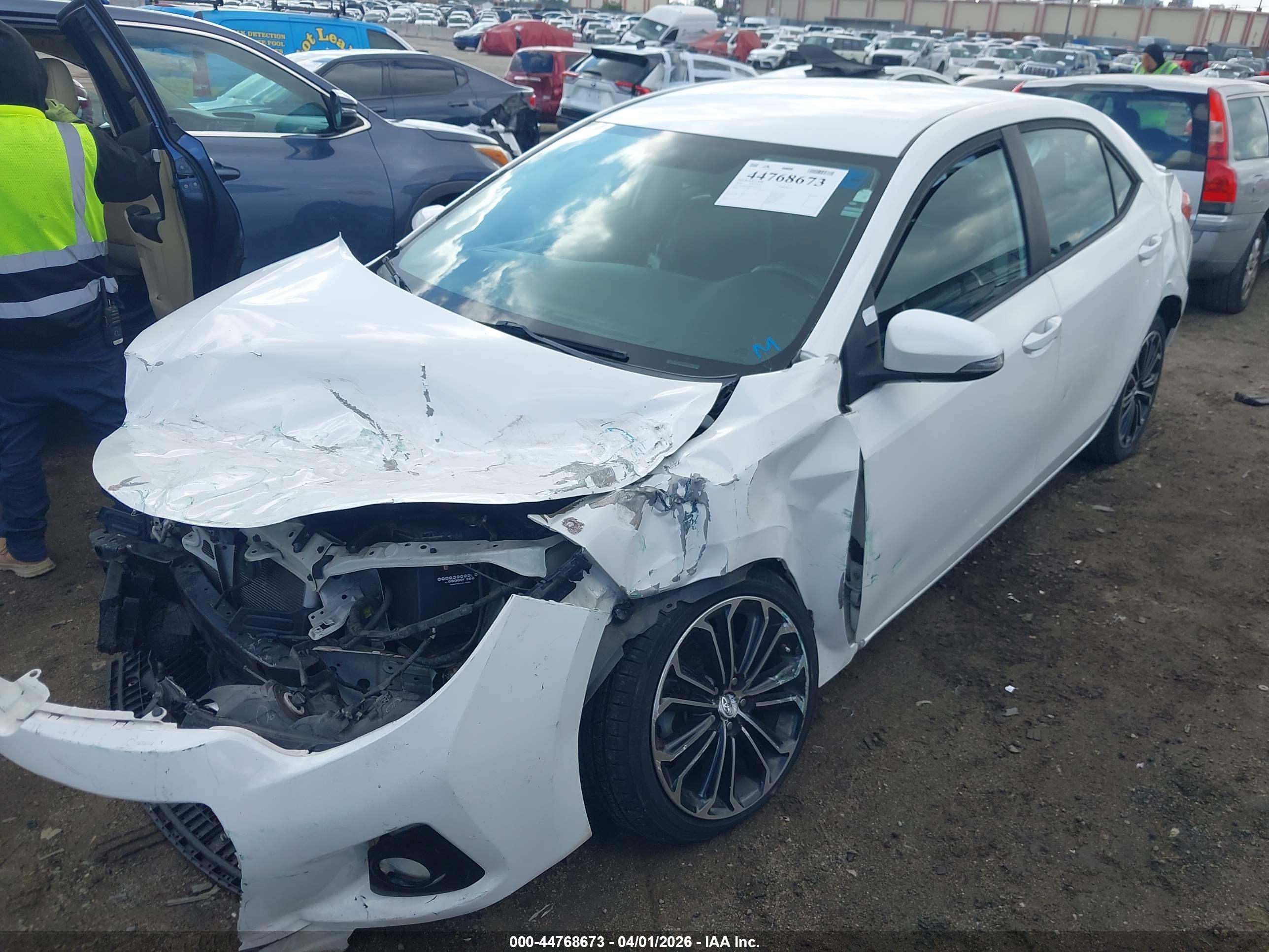 TOYOTA COROLLA image 2