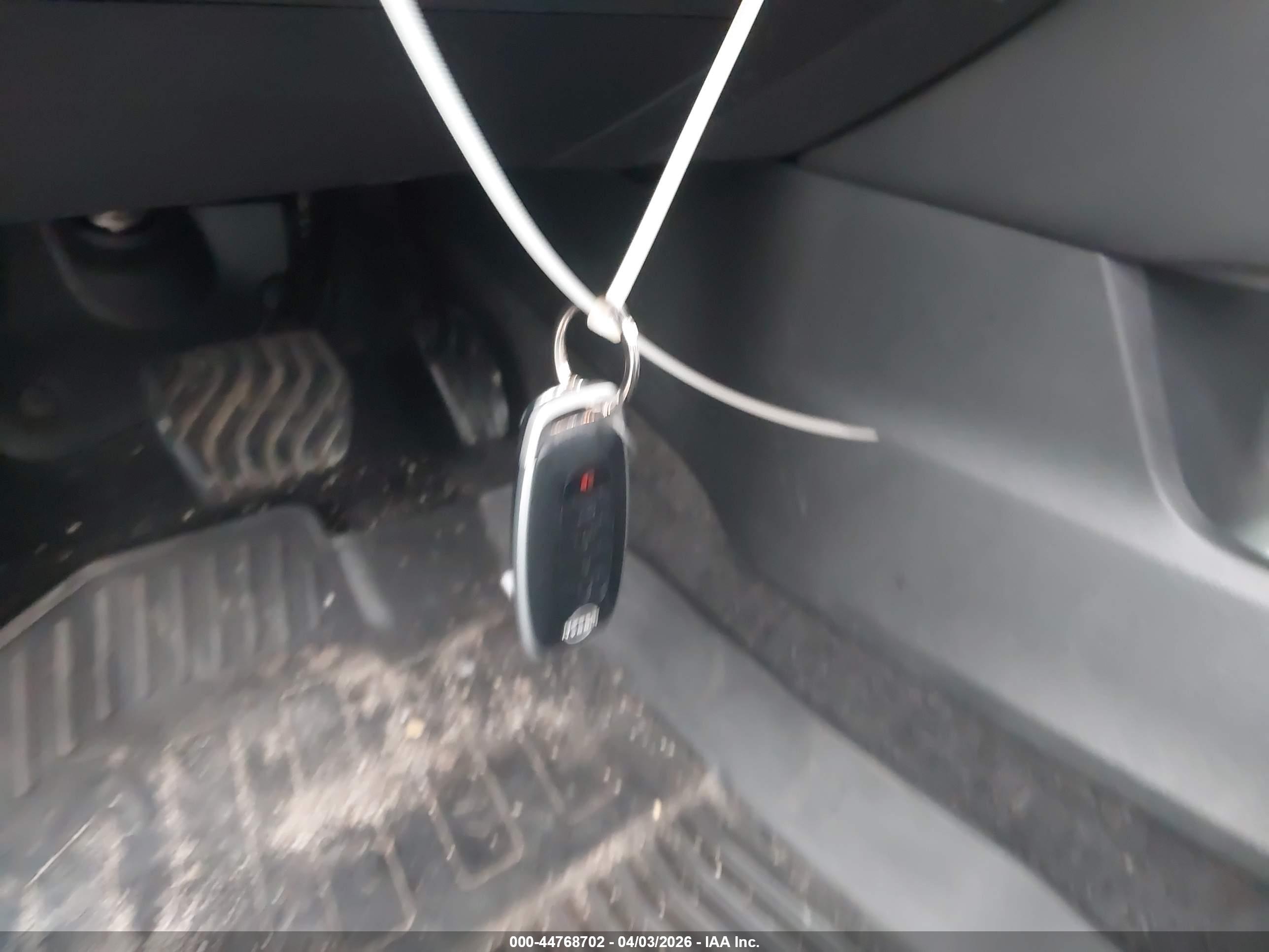 NISSAN ROGUE image 11