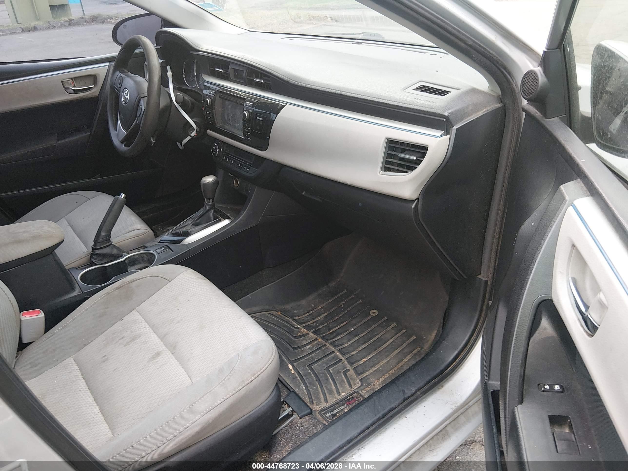 TOYOTA COROLLA image 5