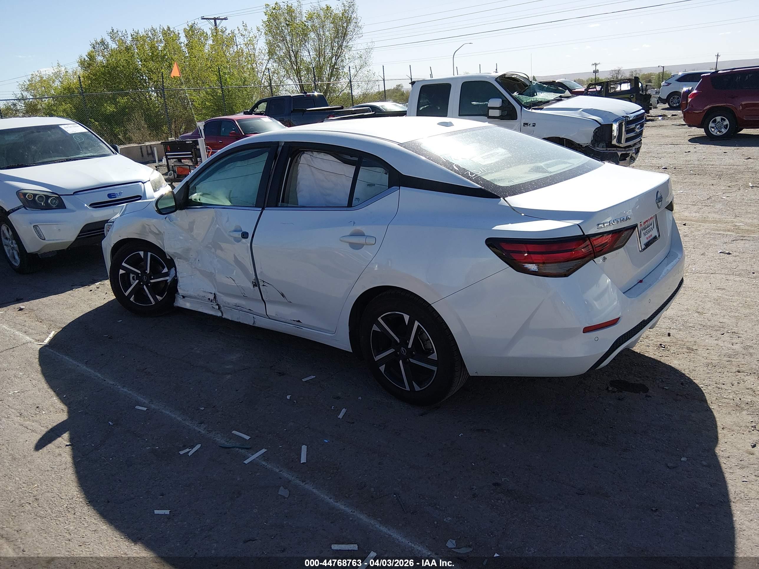 NISSAN SENTRA image 3