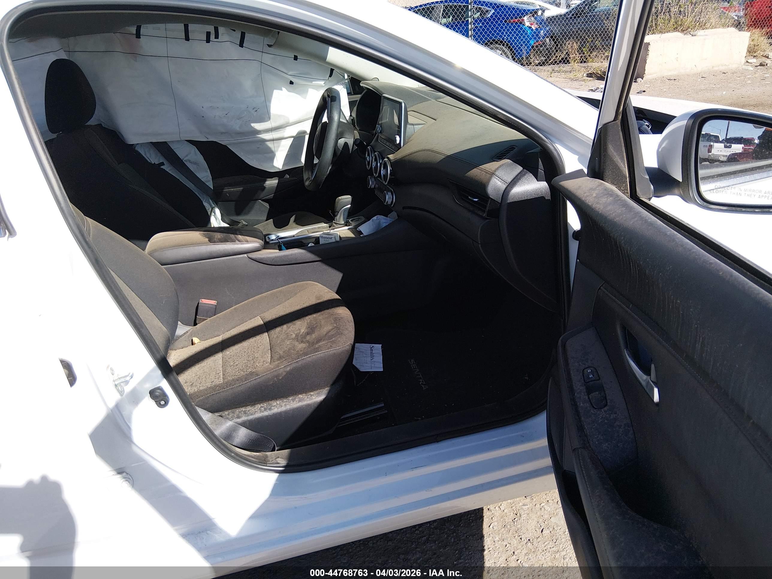 NISSAN SENTRA image 5