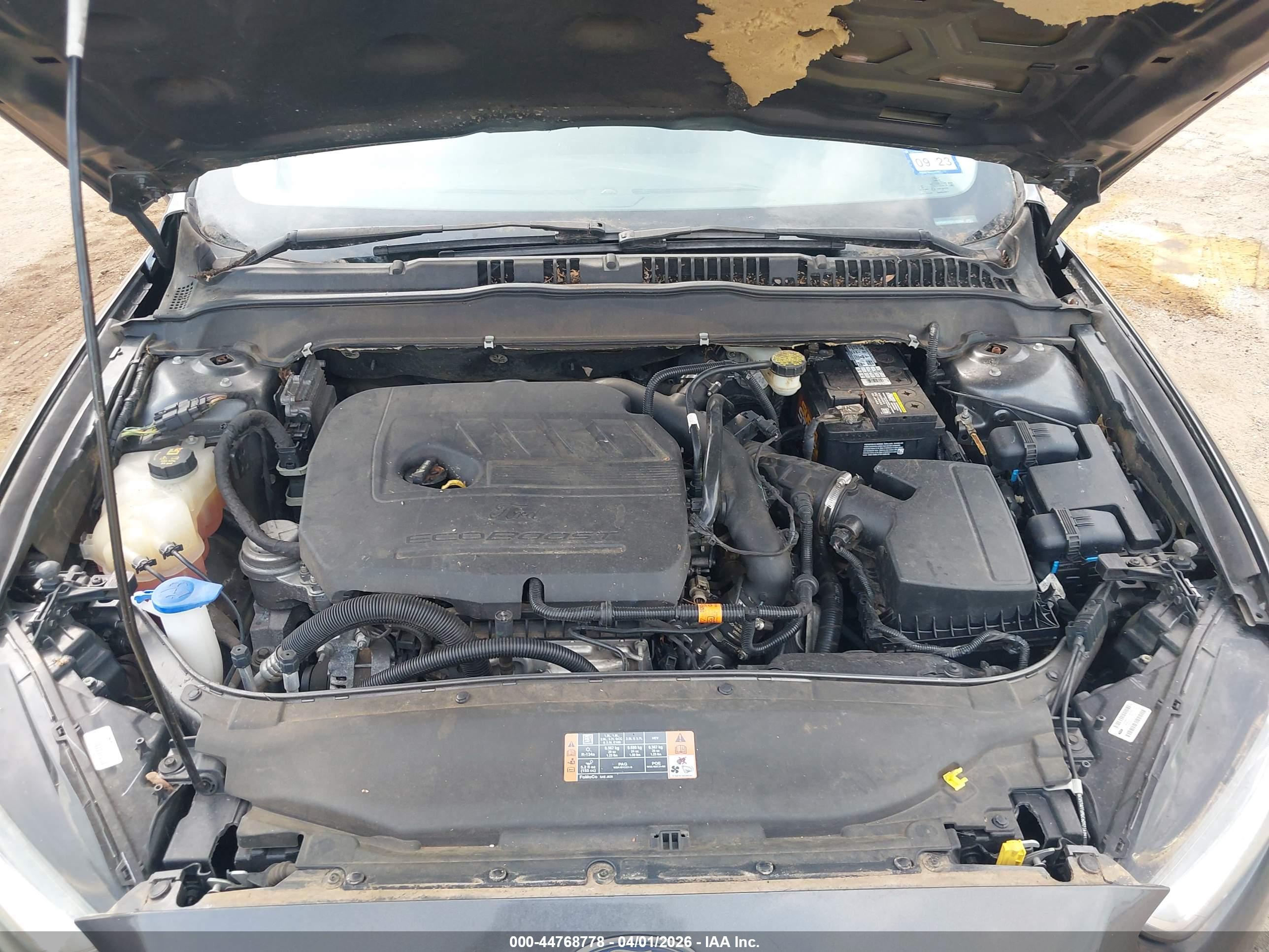 FORD FUSION image 10