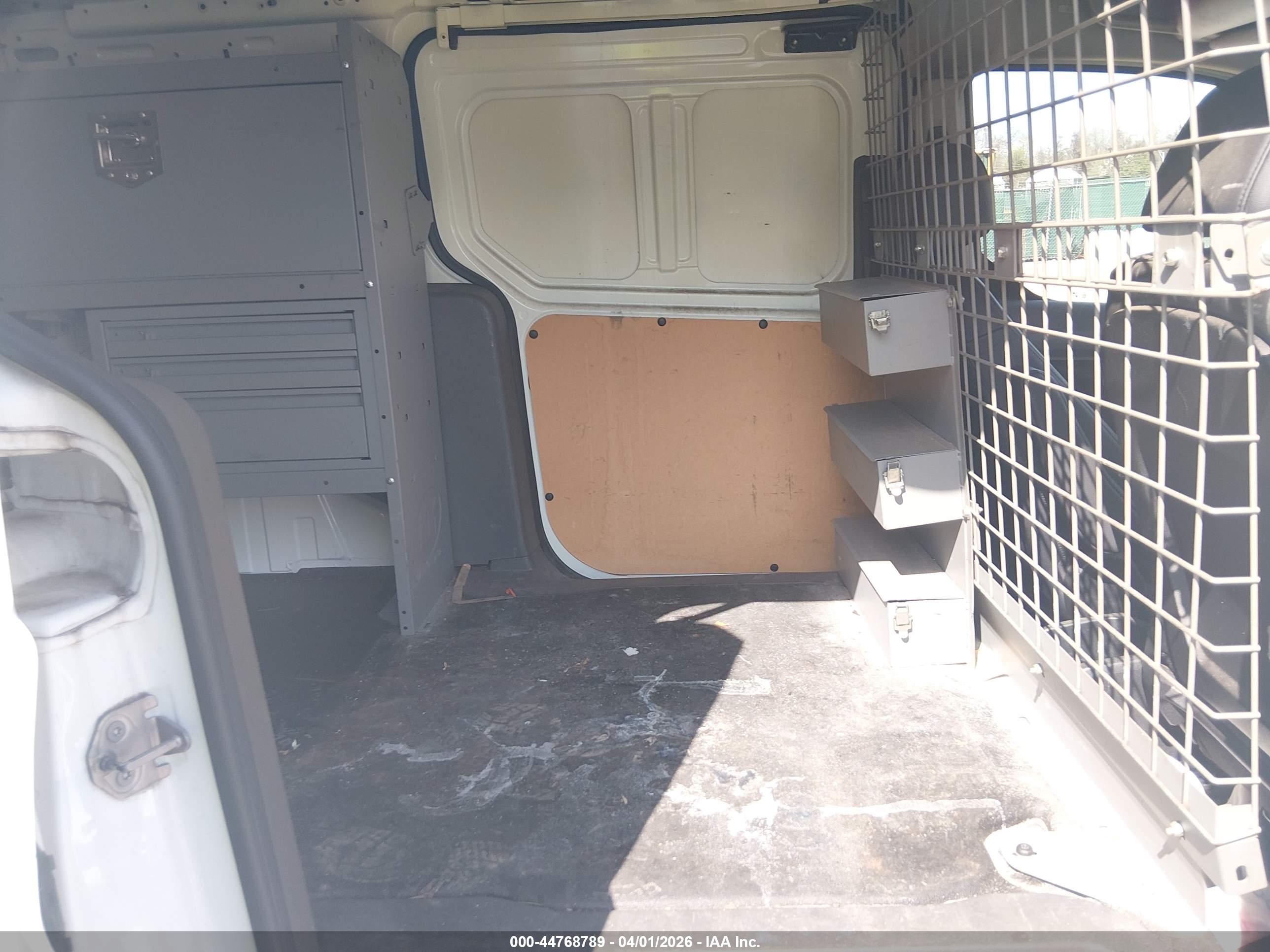 FORD TRANSIT image 8