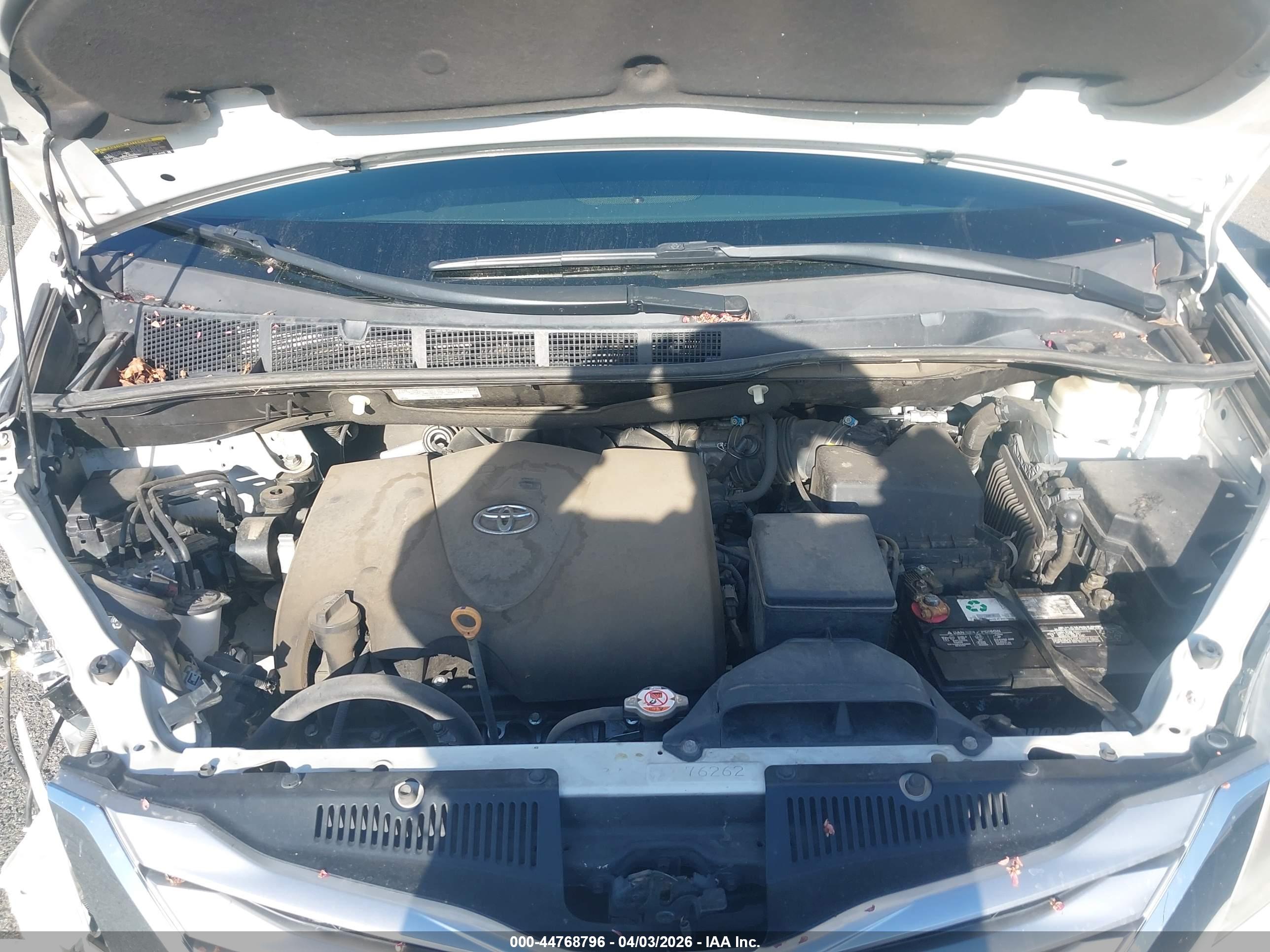 TOYOTA SIENNA image 10