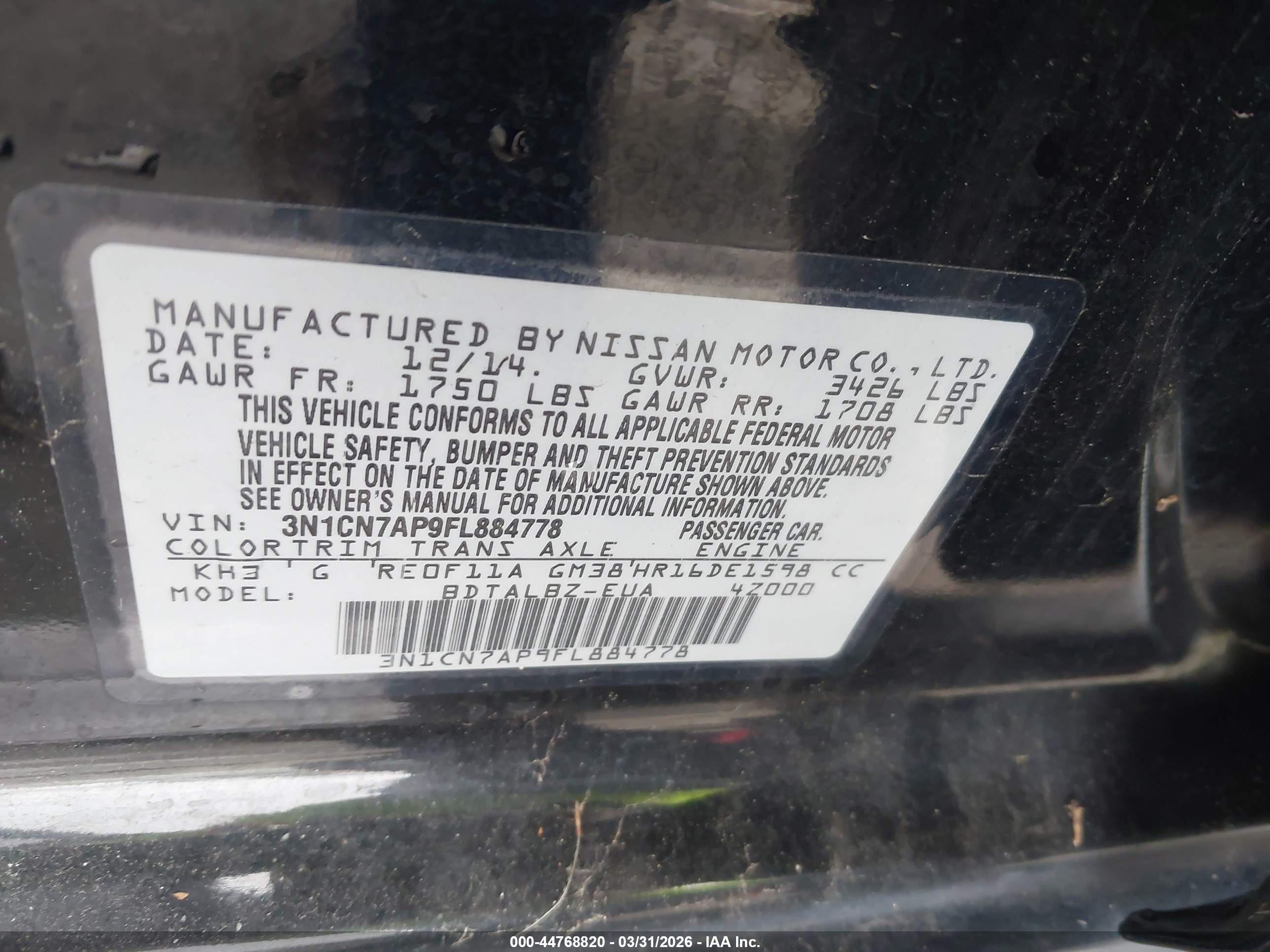 NISSAN VERSA image 9