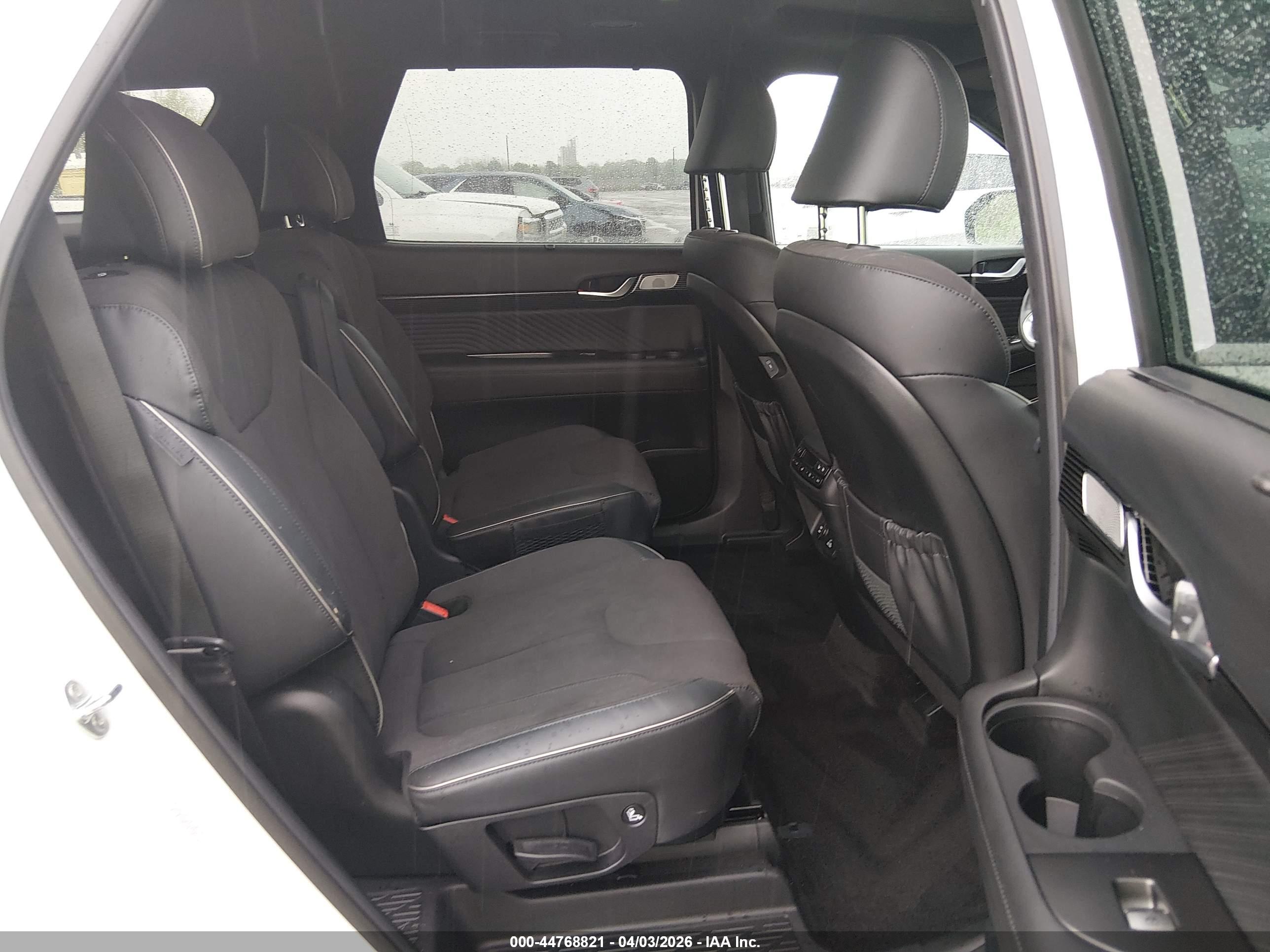 HYUNDAI PALISADE image 8