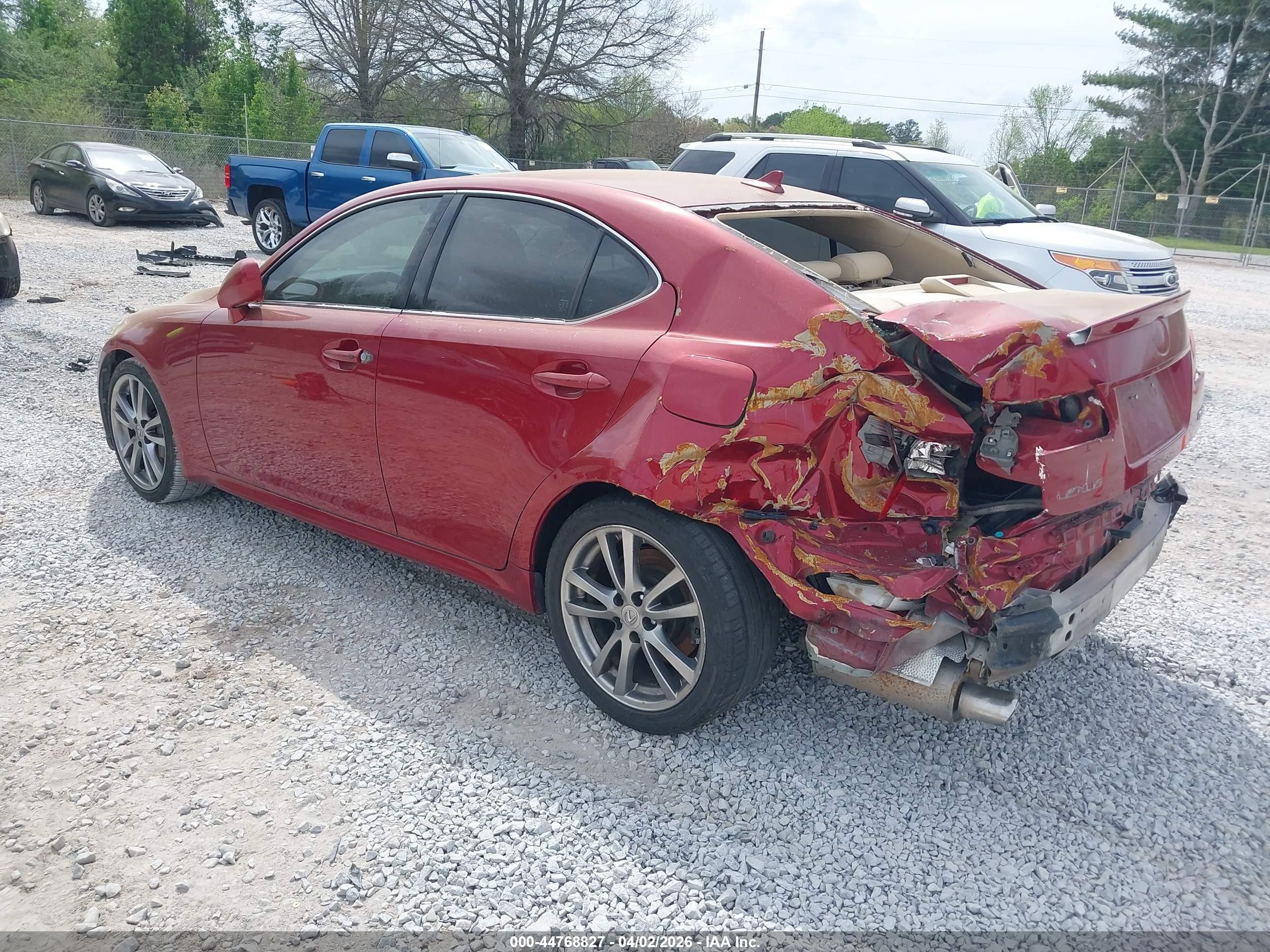 LEXUS IS image 3