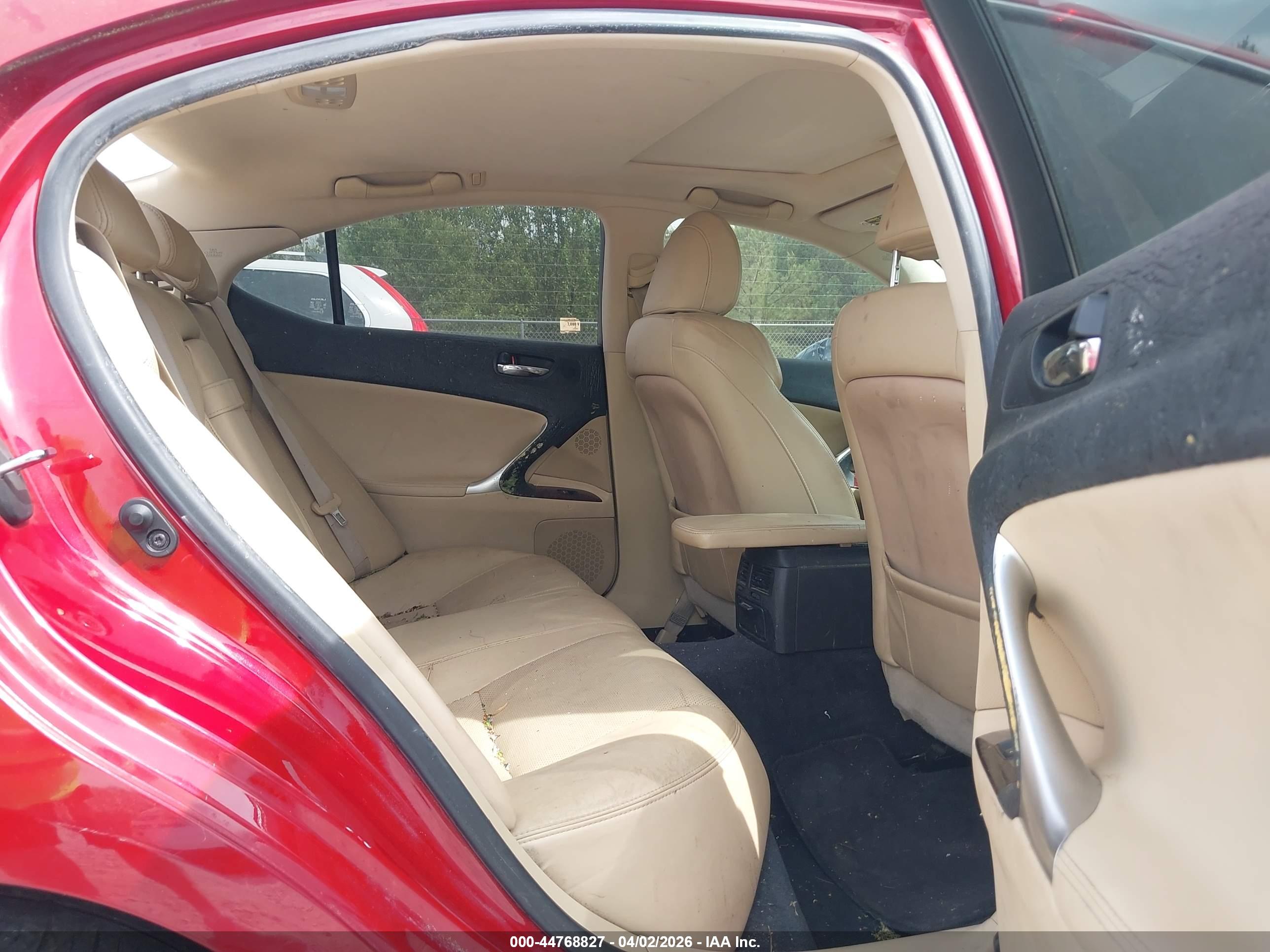 LEXUS IS image 8