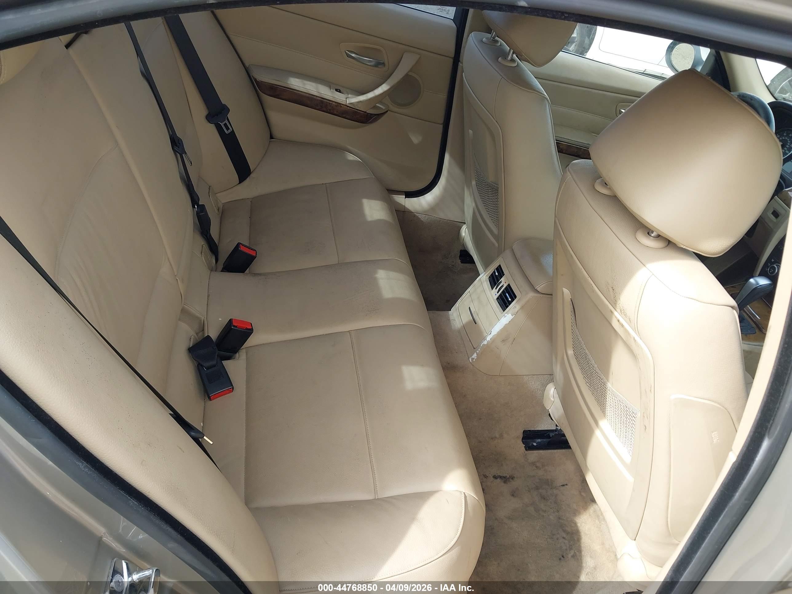 BMW 335I image 8