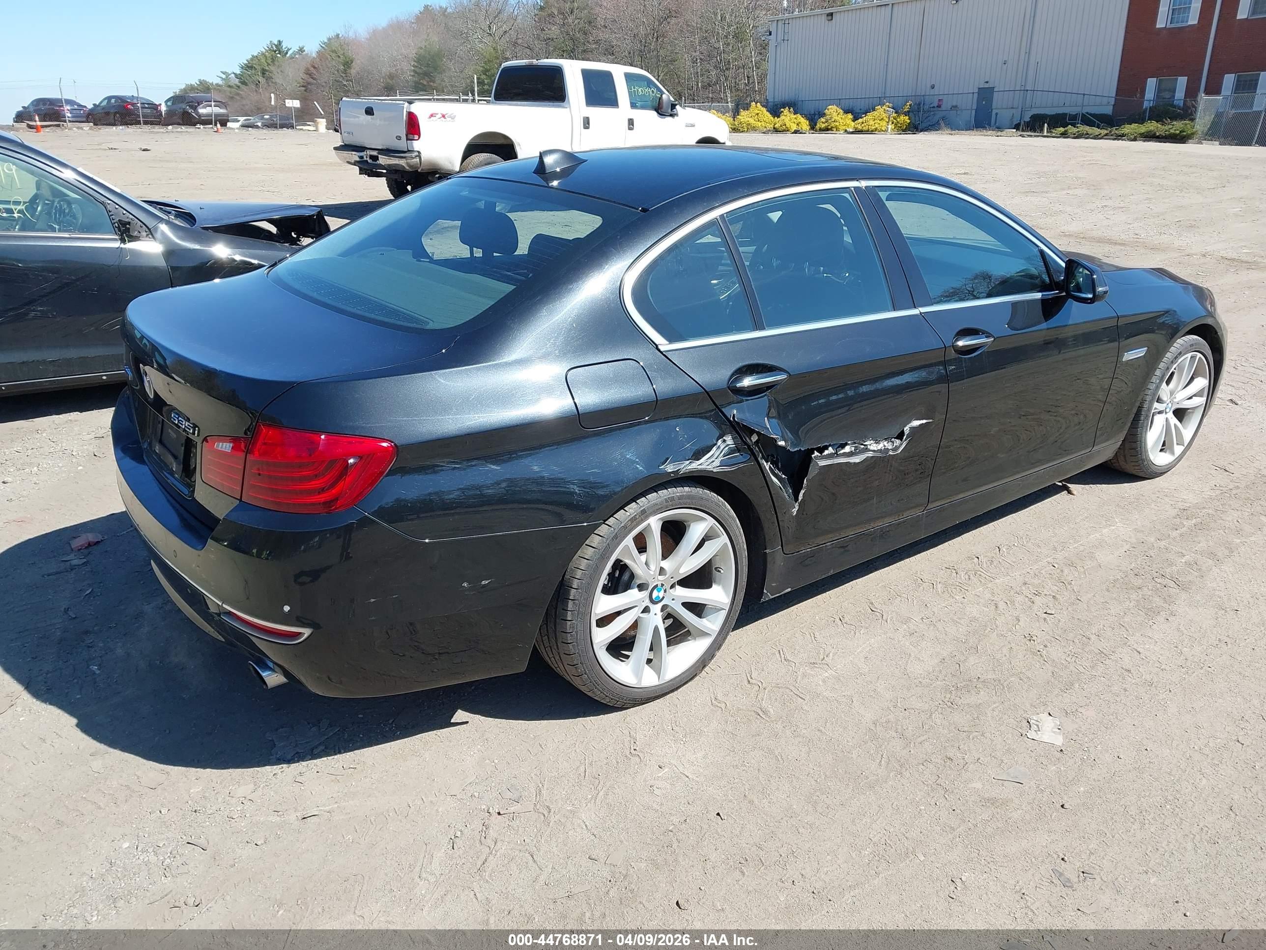 BMW 535I image 4