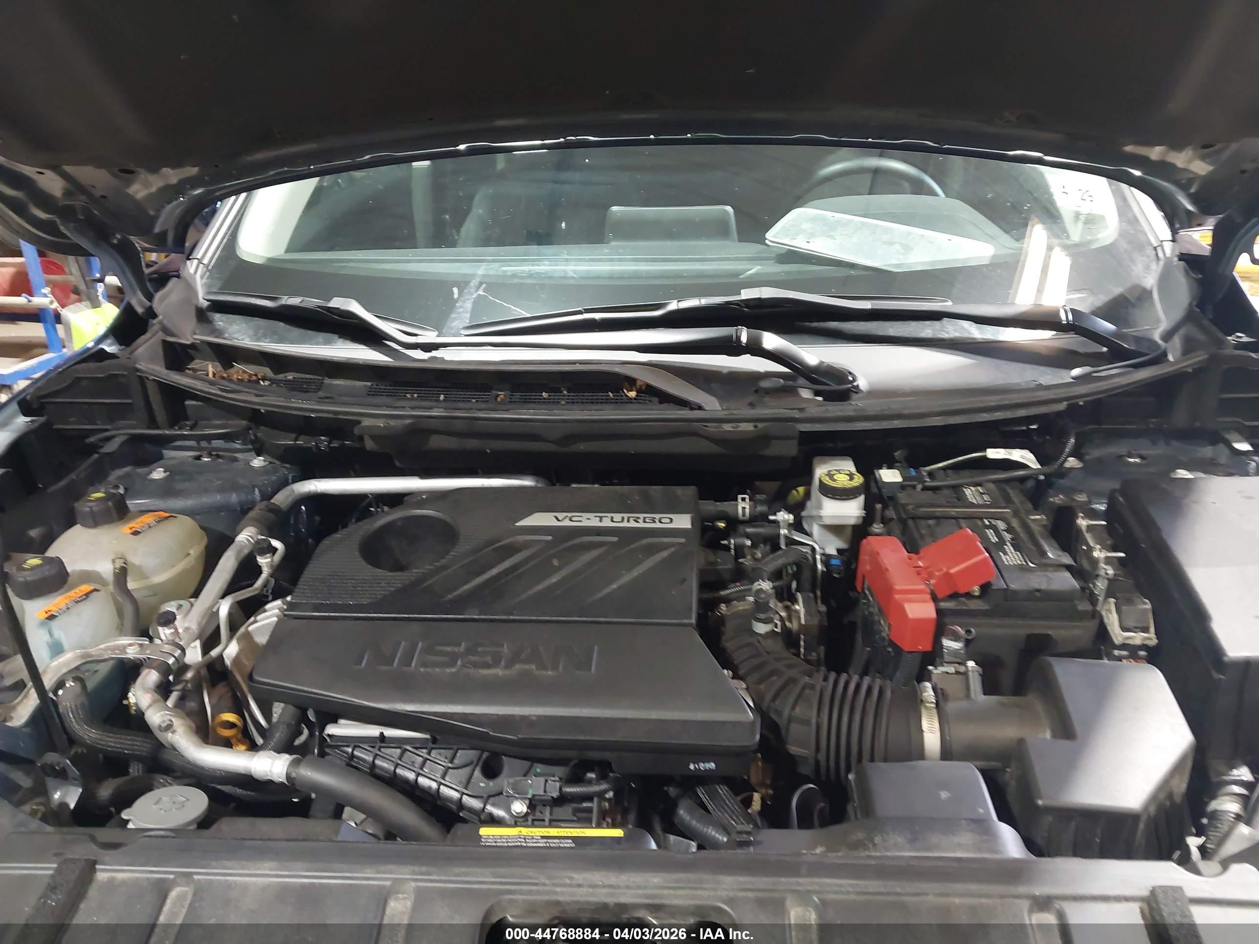 NISSAN ROGUE image 10