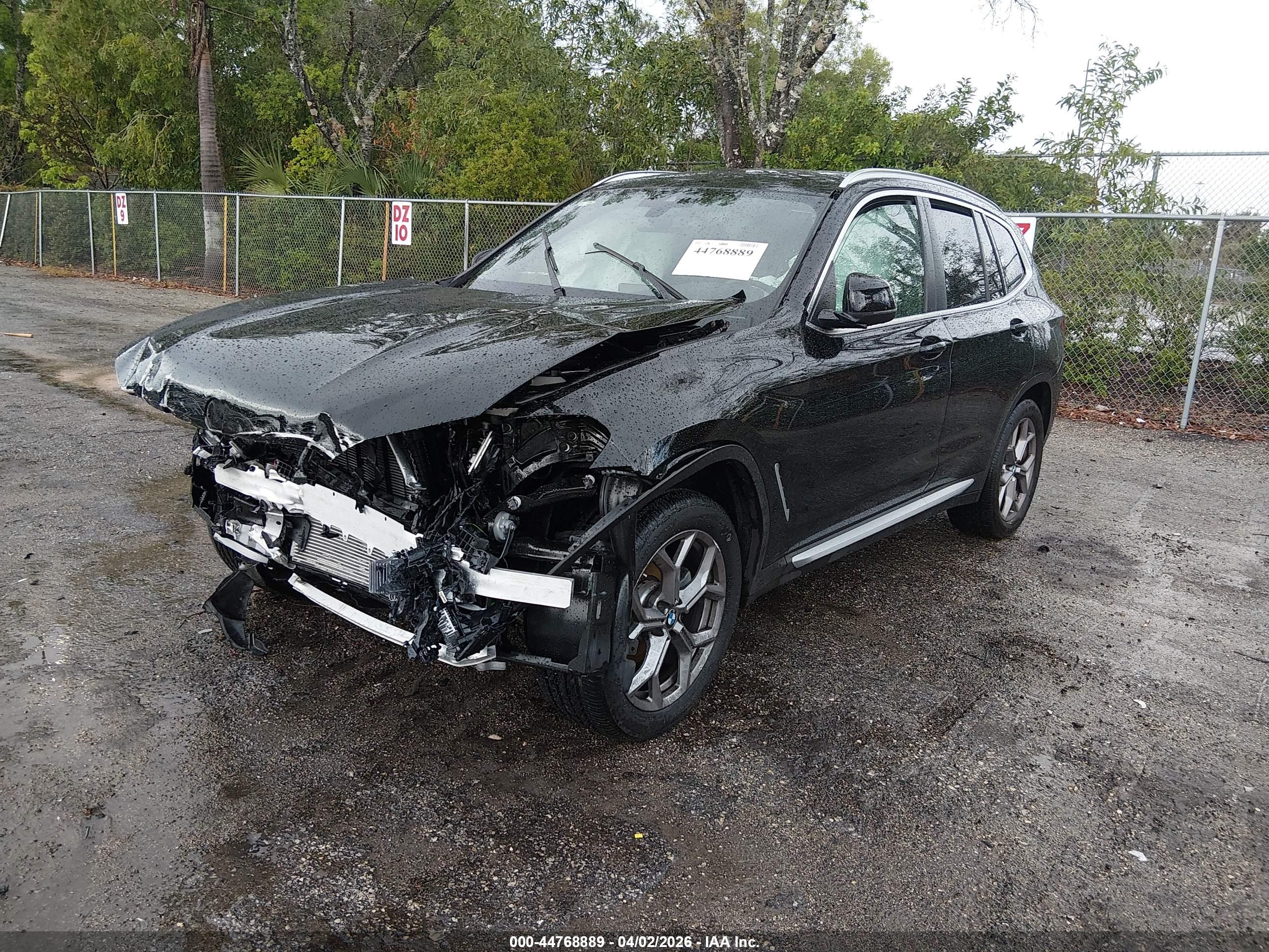 BMW X3 image 2