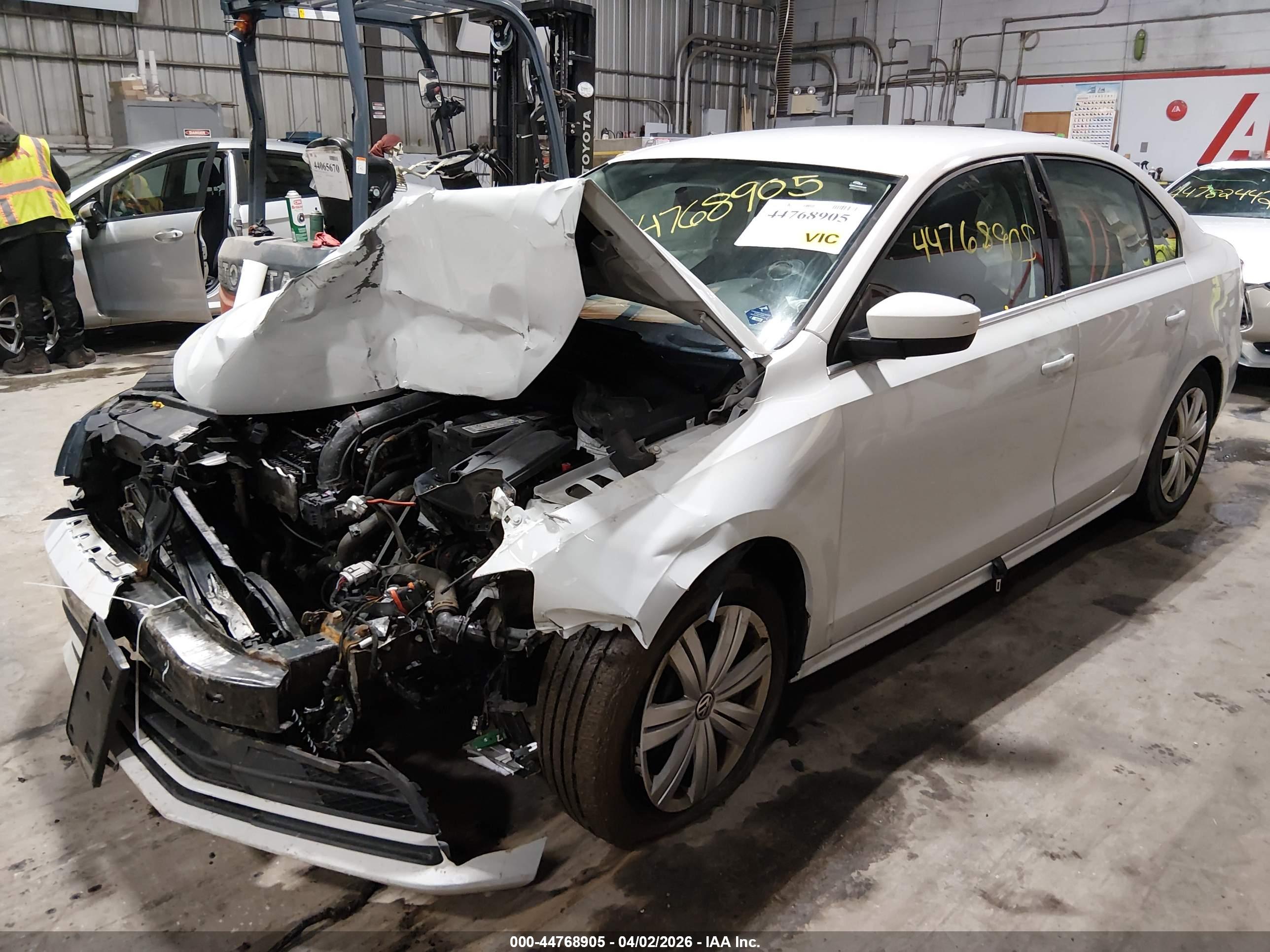 VOLKSWAGEN JETTA image 2