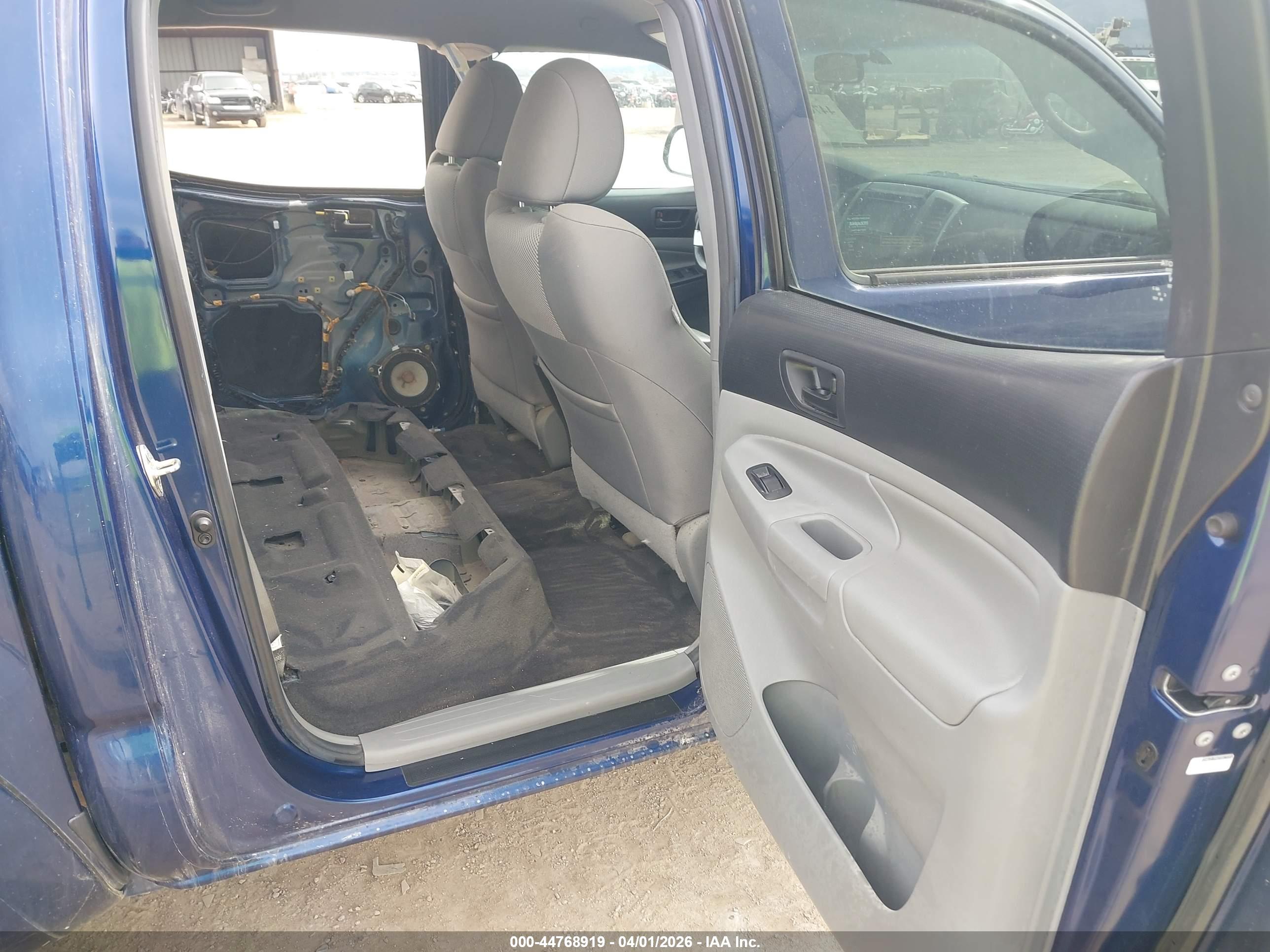 TOYOTA TACOMA image 8