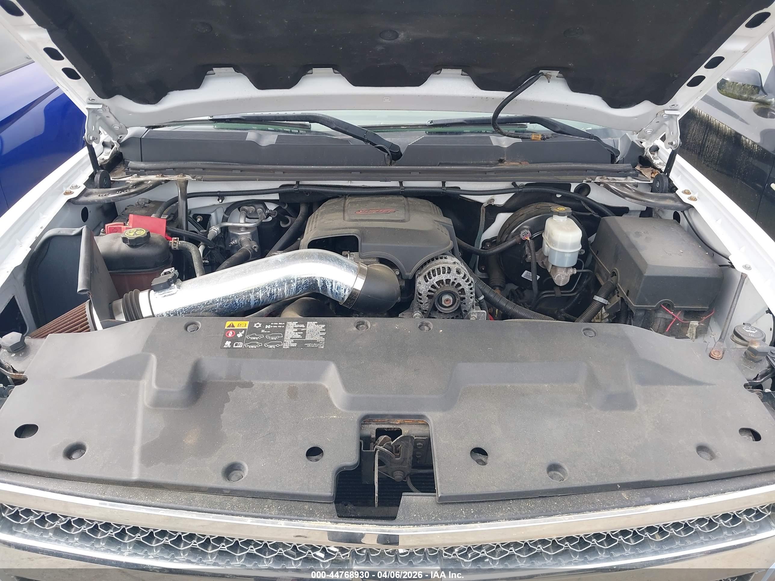 CHEVROLET SILVERADO image 10