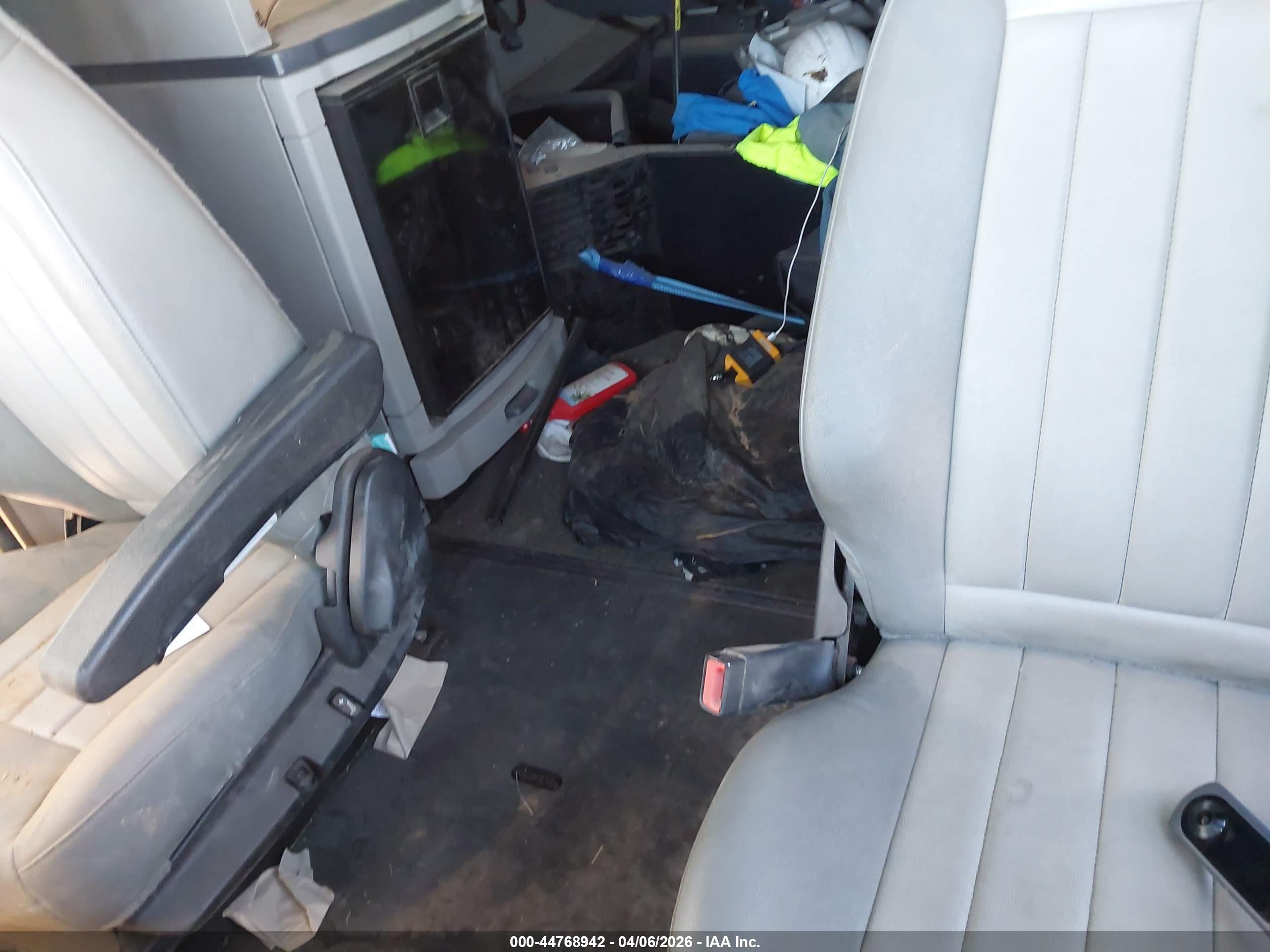PETERBILT 579 image 8