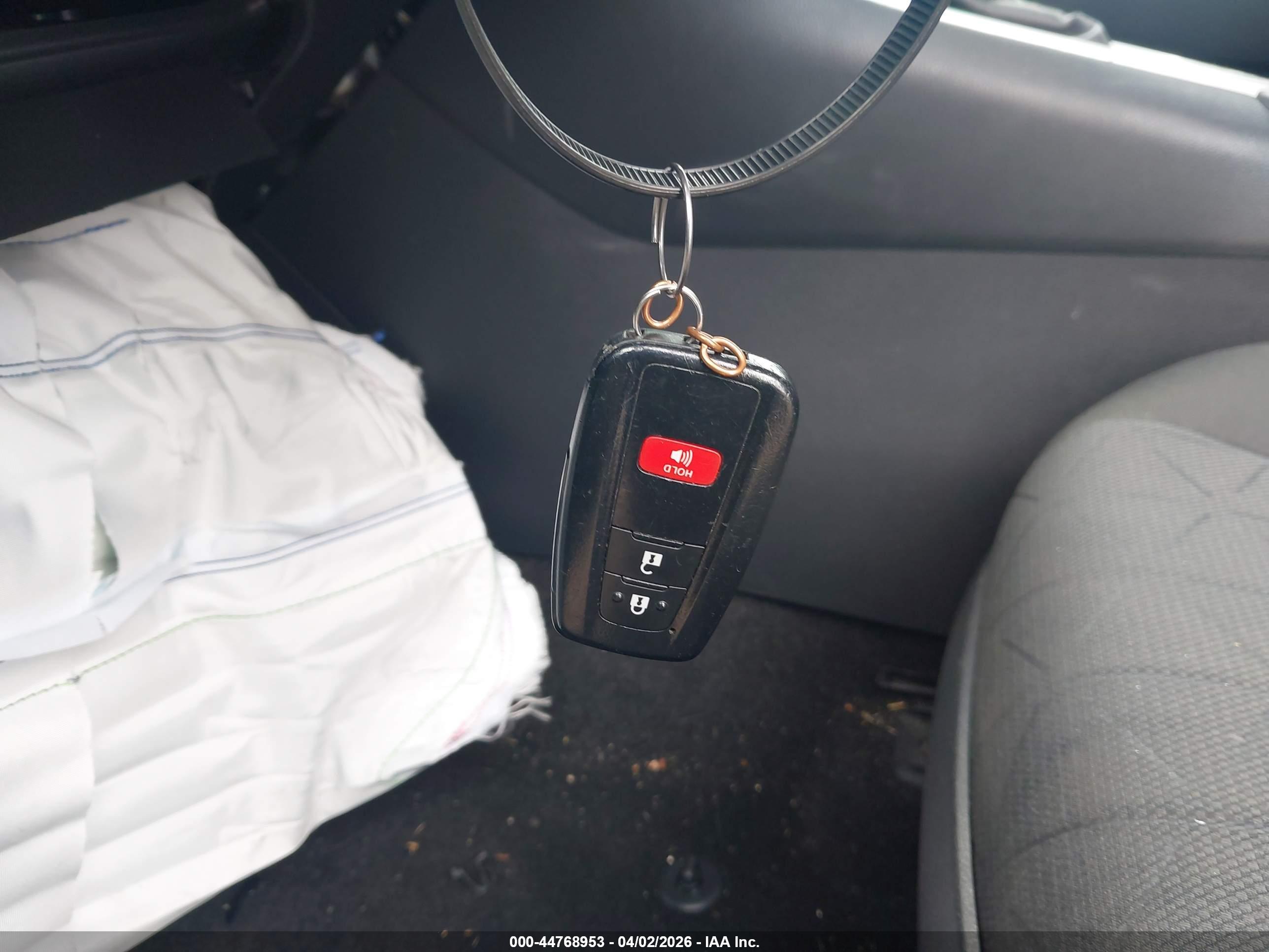 TOYOTA RAV4 image 11