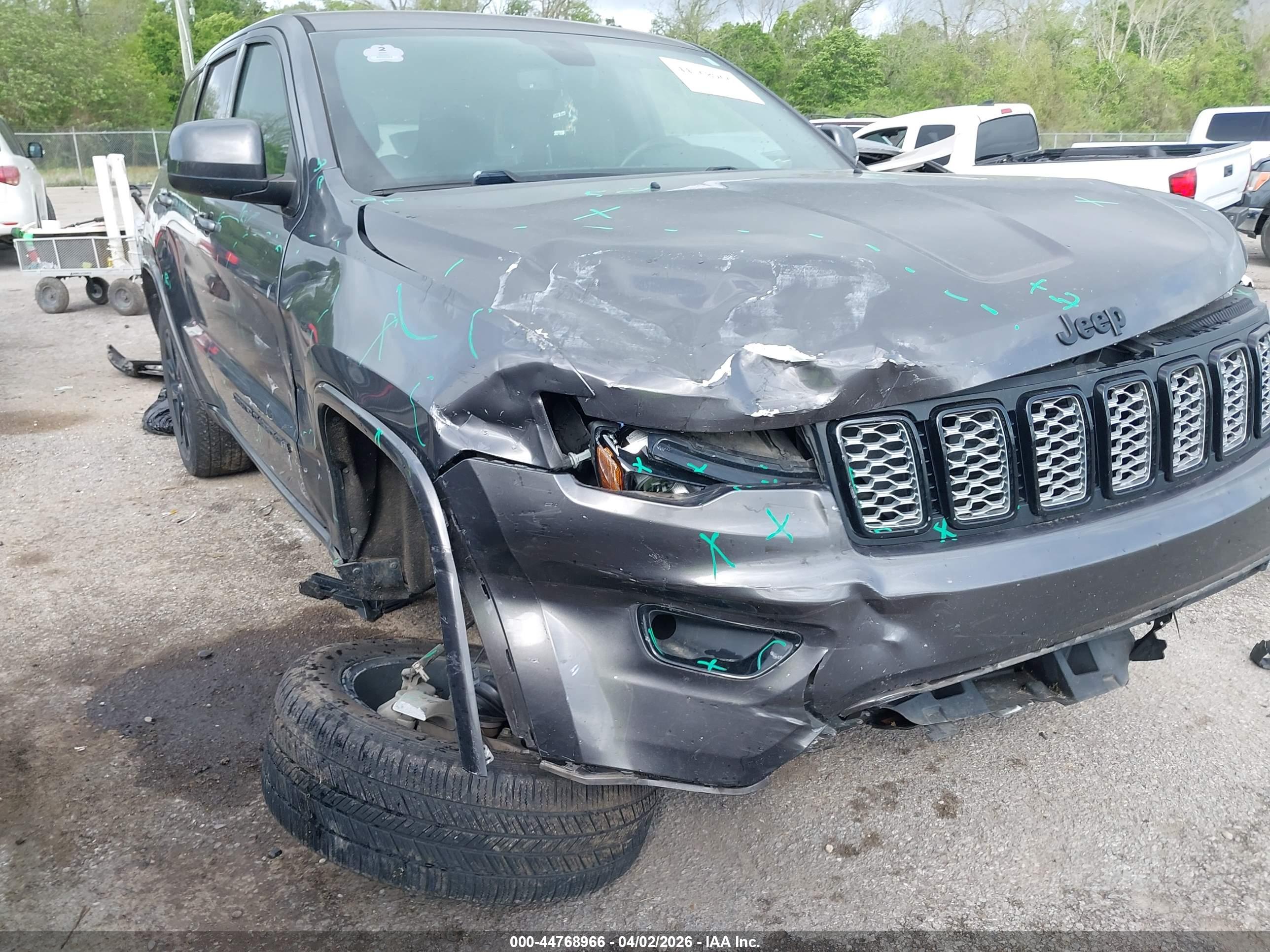 JEEP GRAND image 6