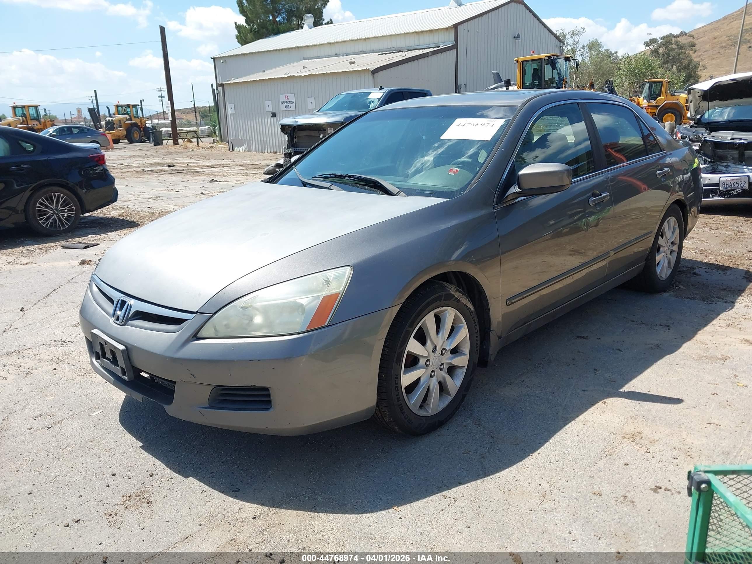 HONDA ACCORD image 2