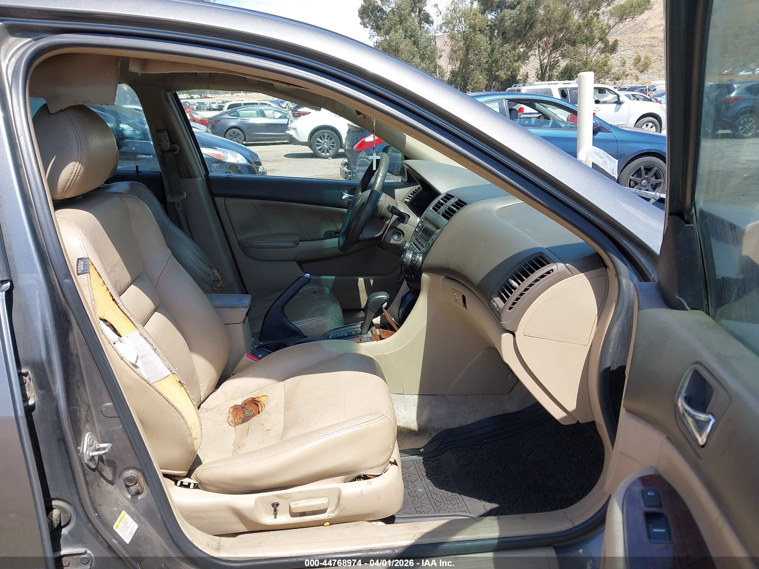 HONDA ACCORD image 5