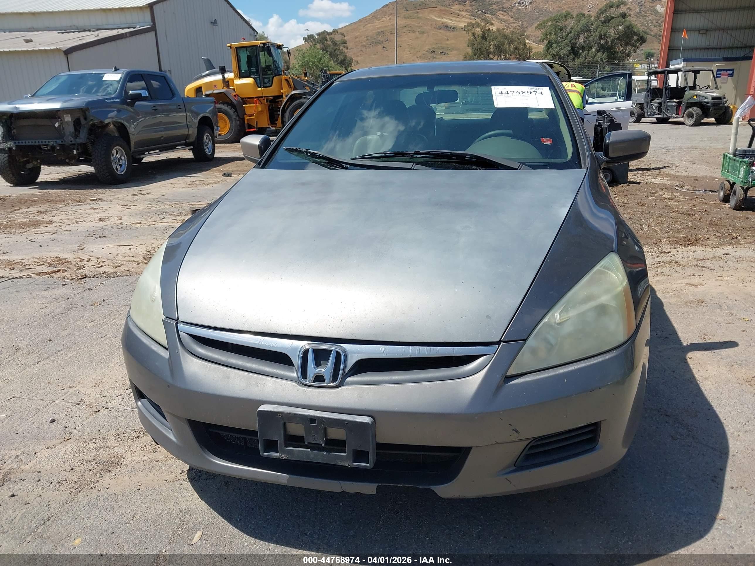 HONDA ACCORD image 6