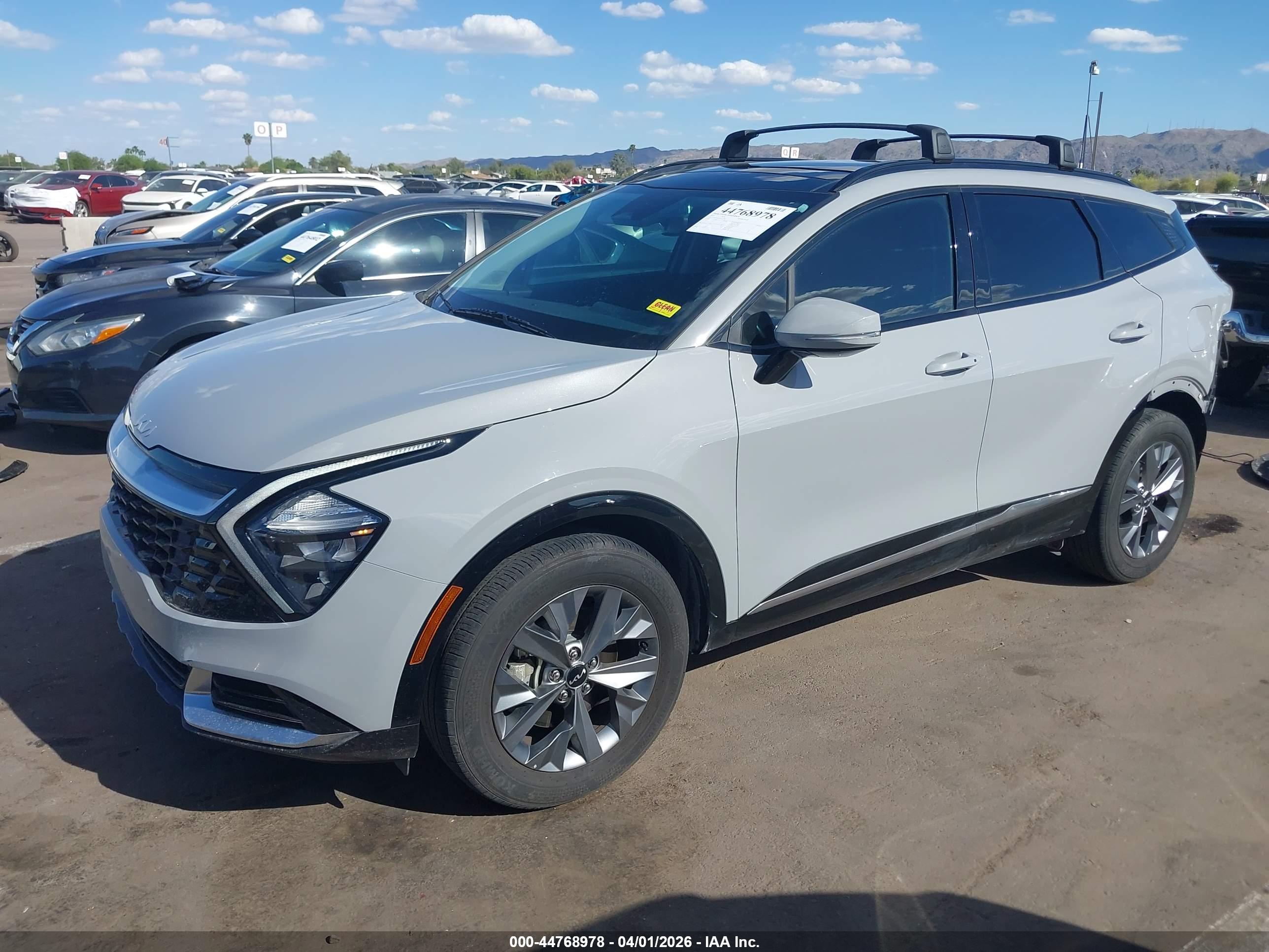 KIA SPORTAGE image 2