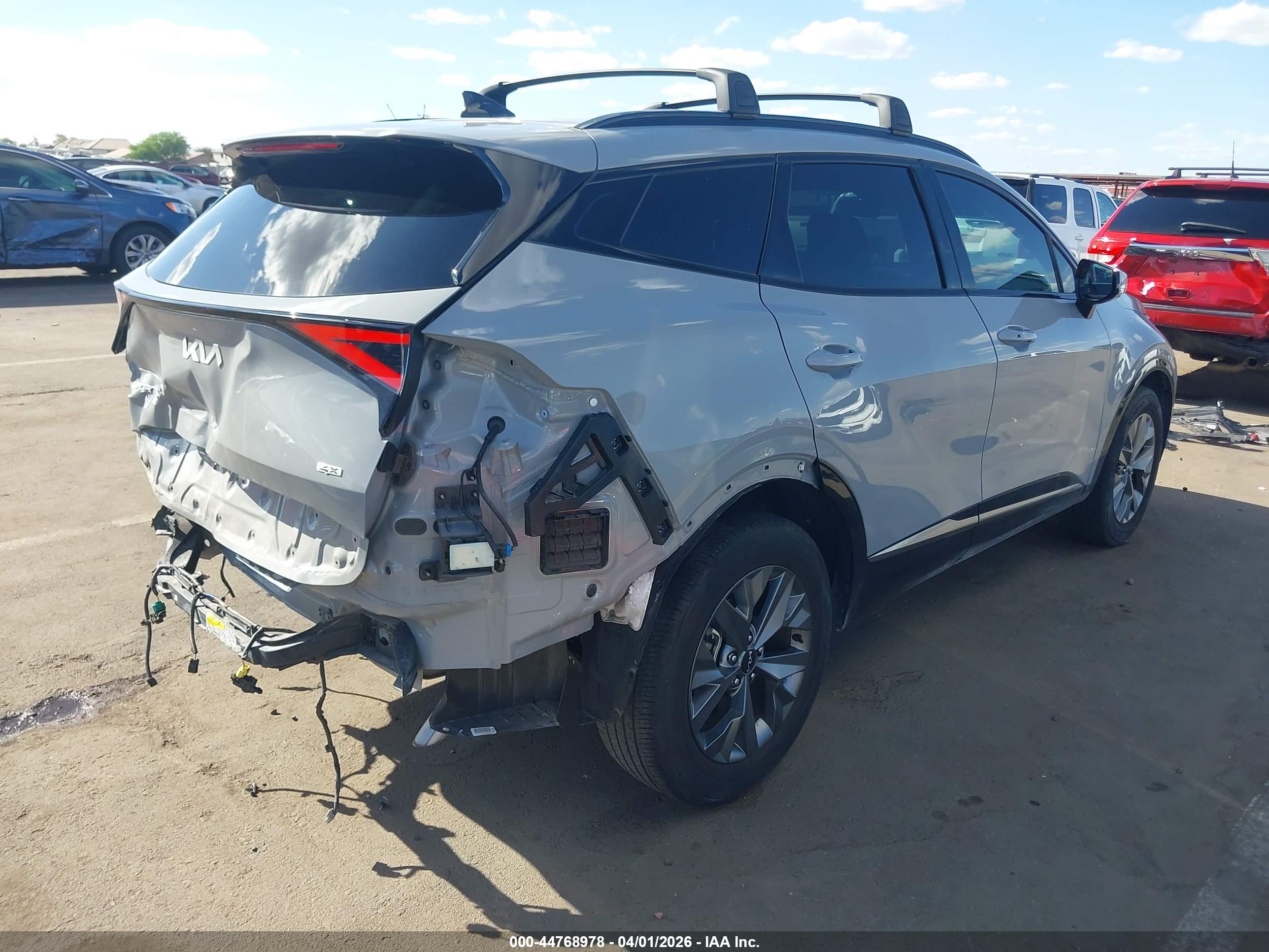 KIA SPORTAGE image 4