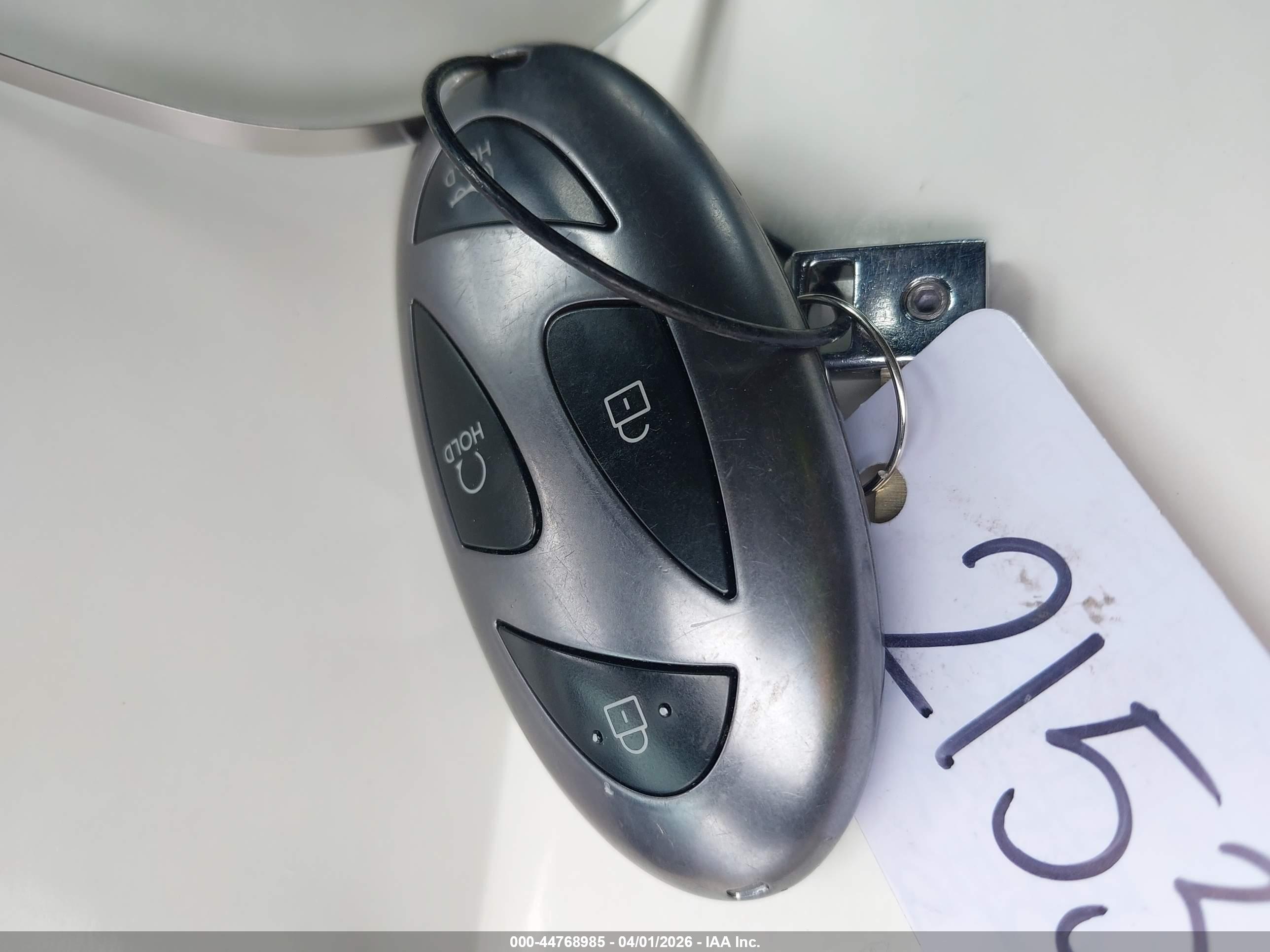 HYUNDAI ELANTRA image 11