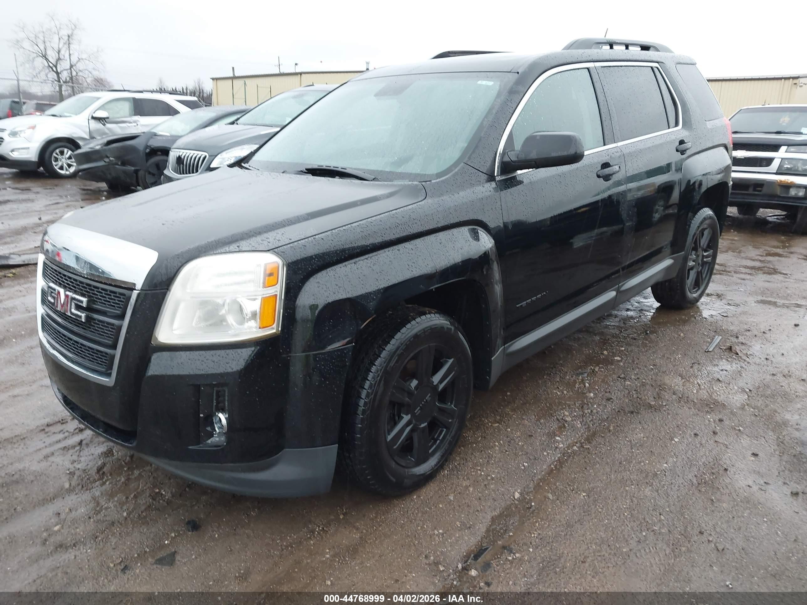 GMC TERRAIN image 2