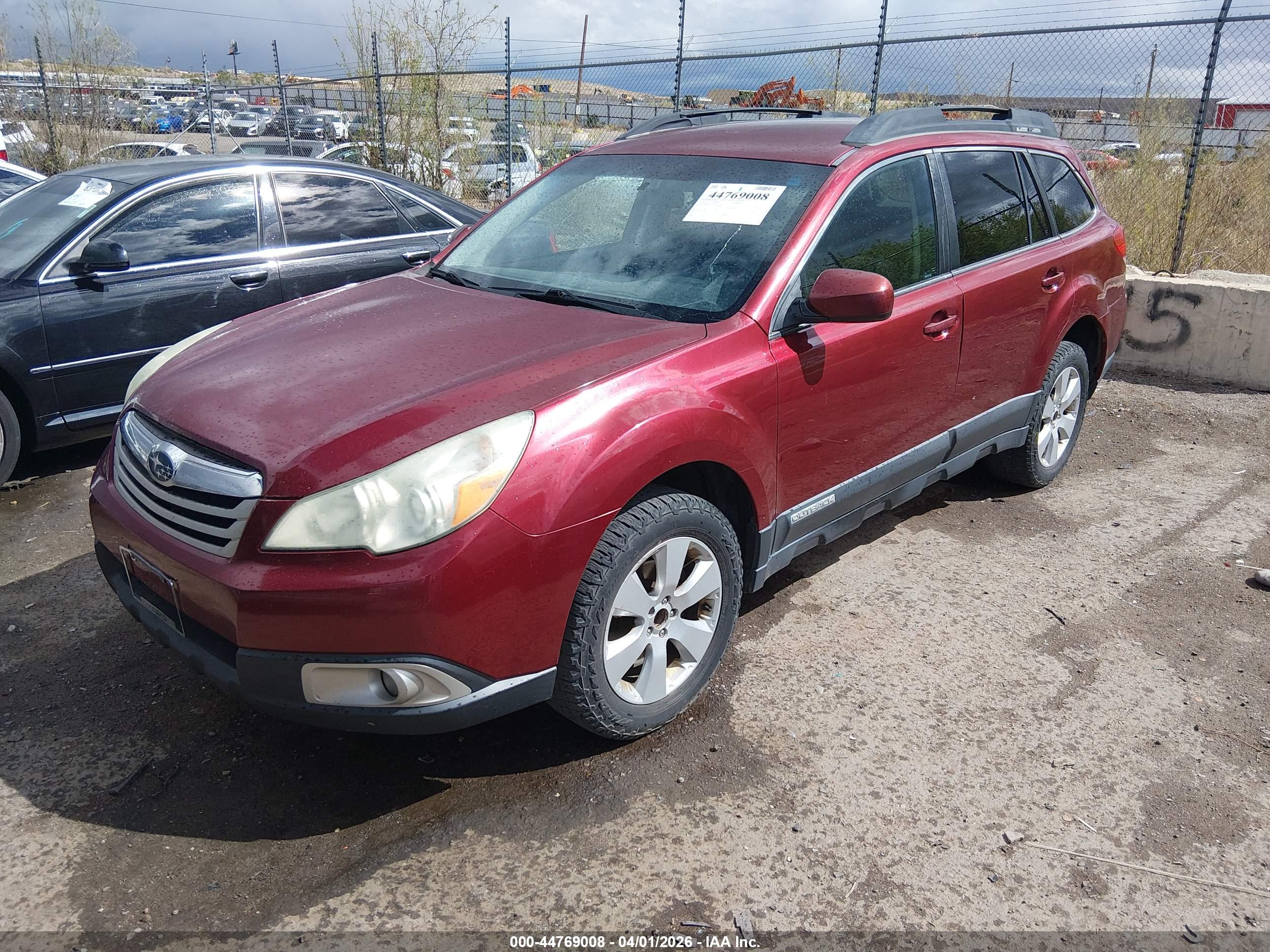 SUBARU OUTBACK image 2