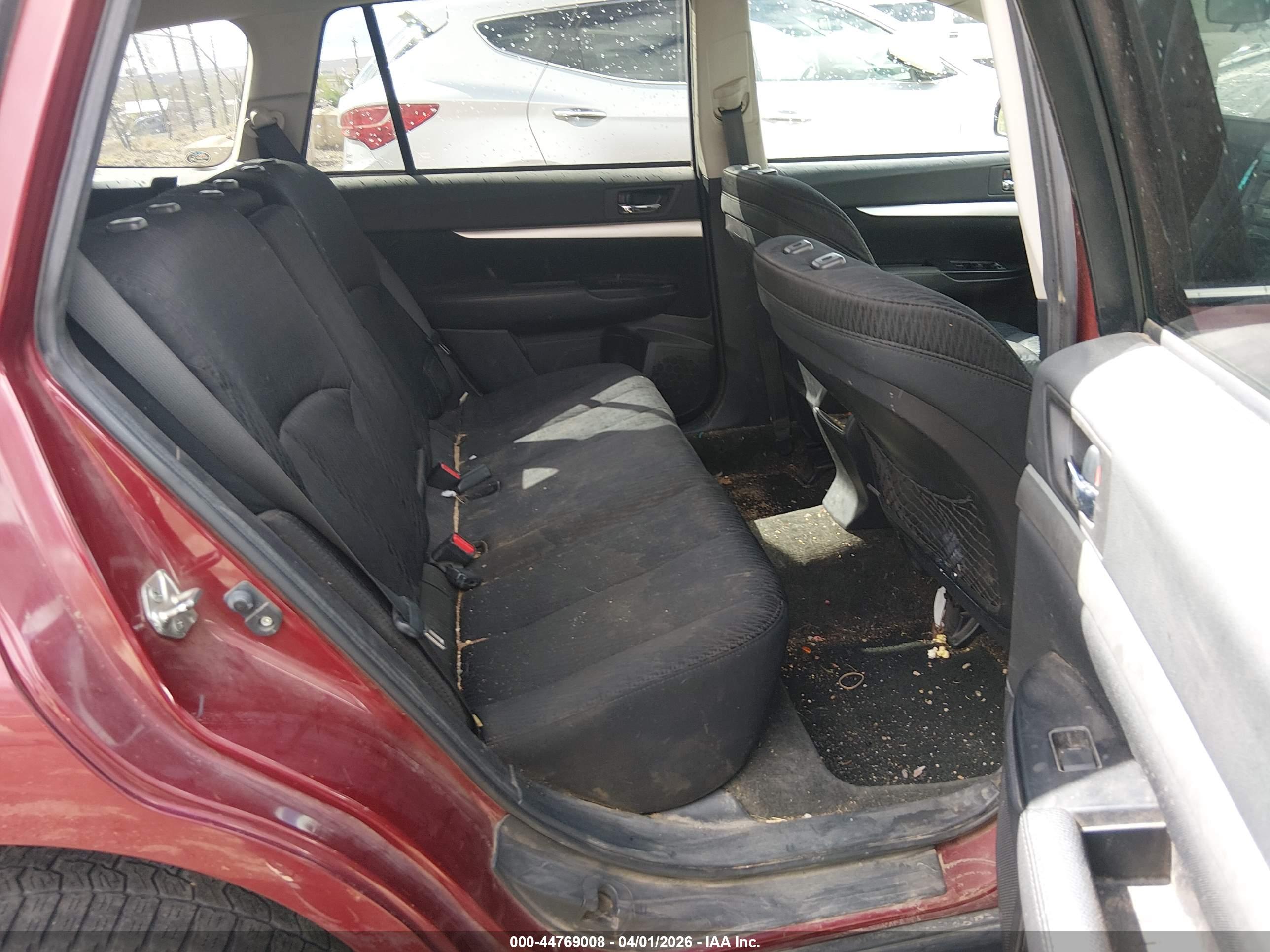 SUBARU OUTBACK image 8
