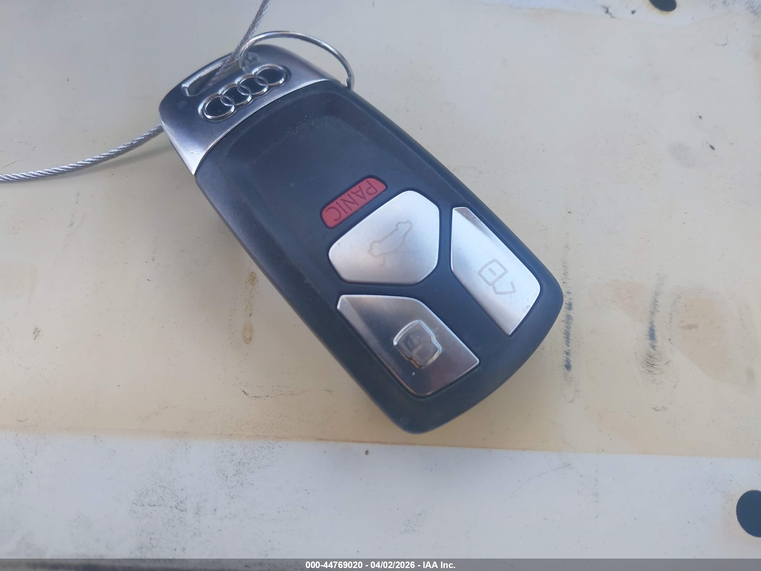 AUDI A4 image 11