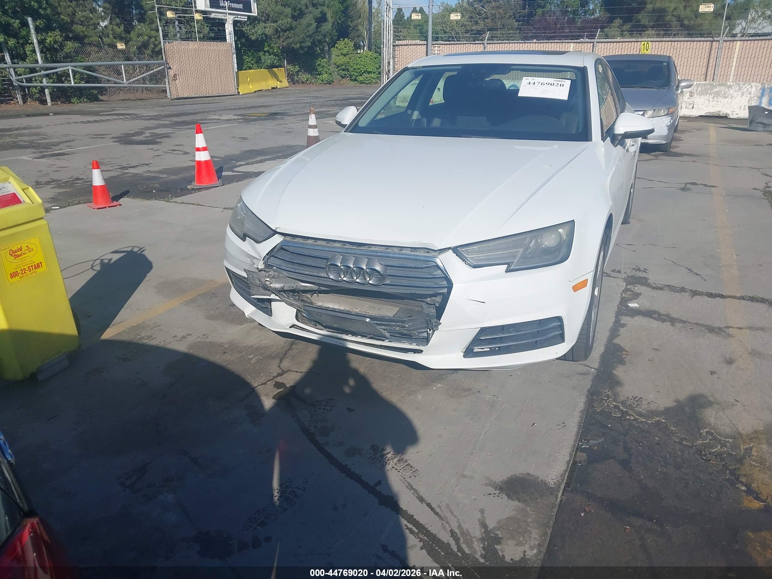 AUDI A4 image 6