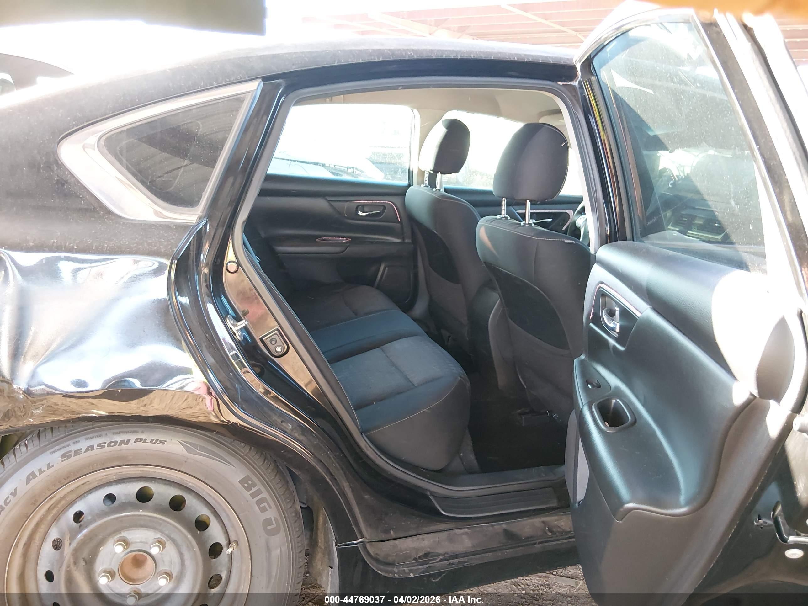 NISSAN ALTIMA image 8