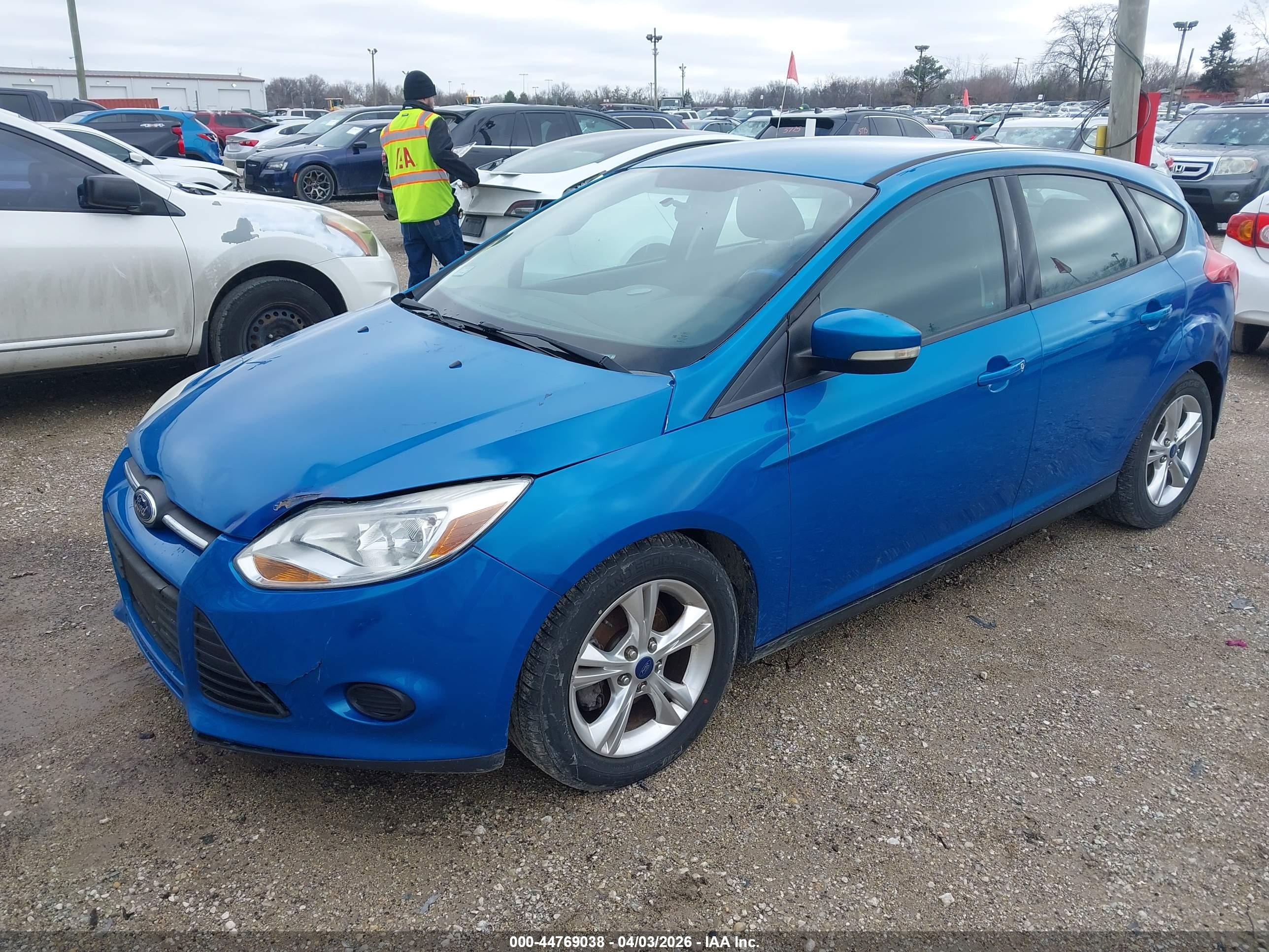 FORD FOCUS image 2