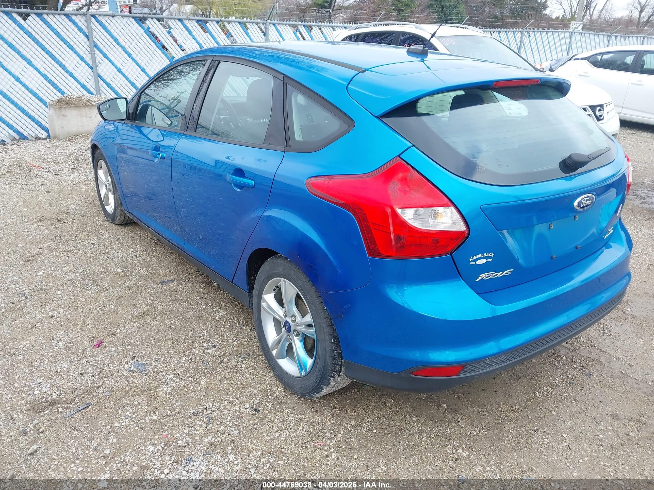 FORD FOCUS image 3
