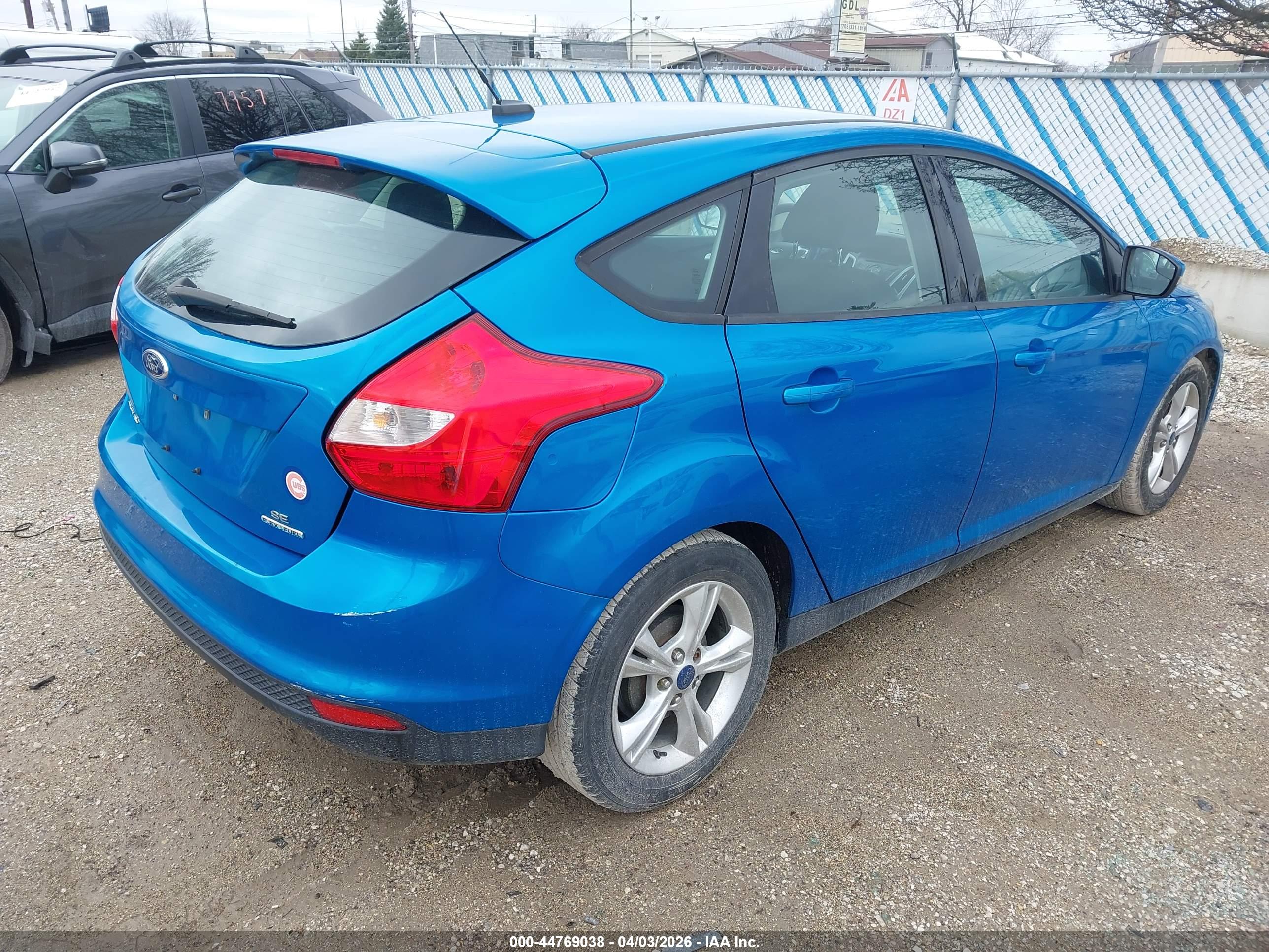 FORD FOCUS image 4