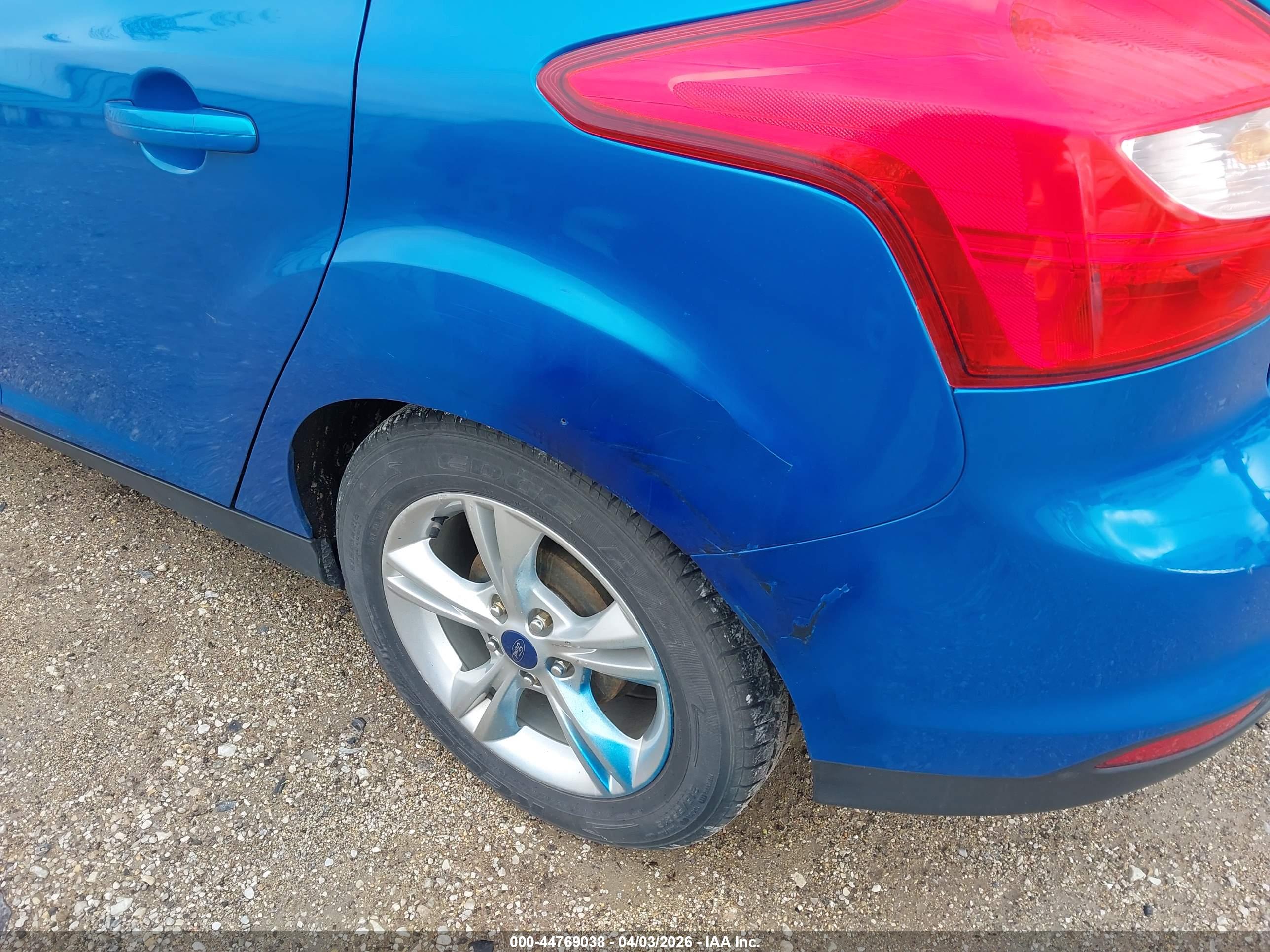 FORD FOCUS image 6