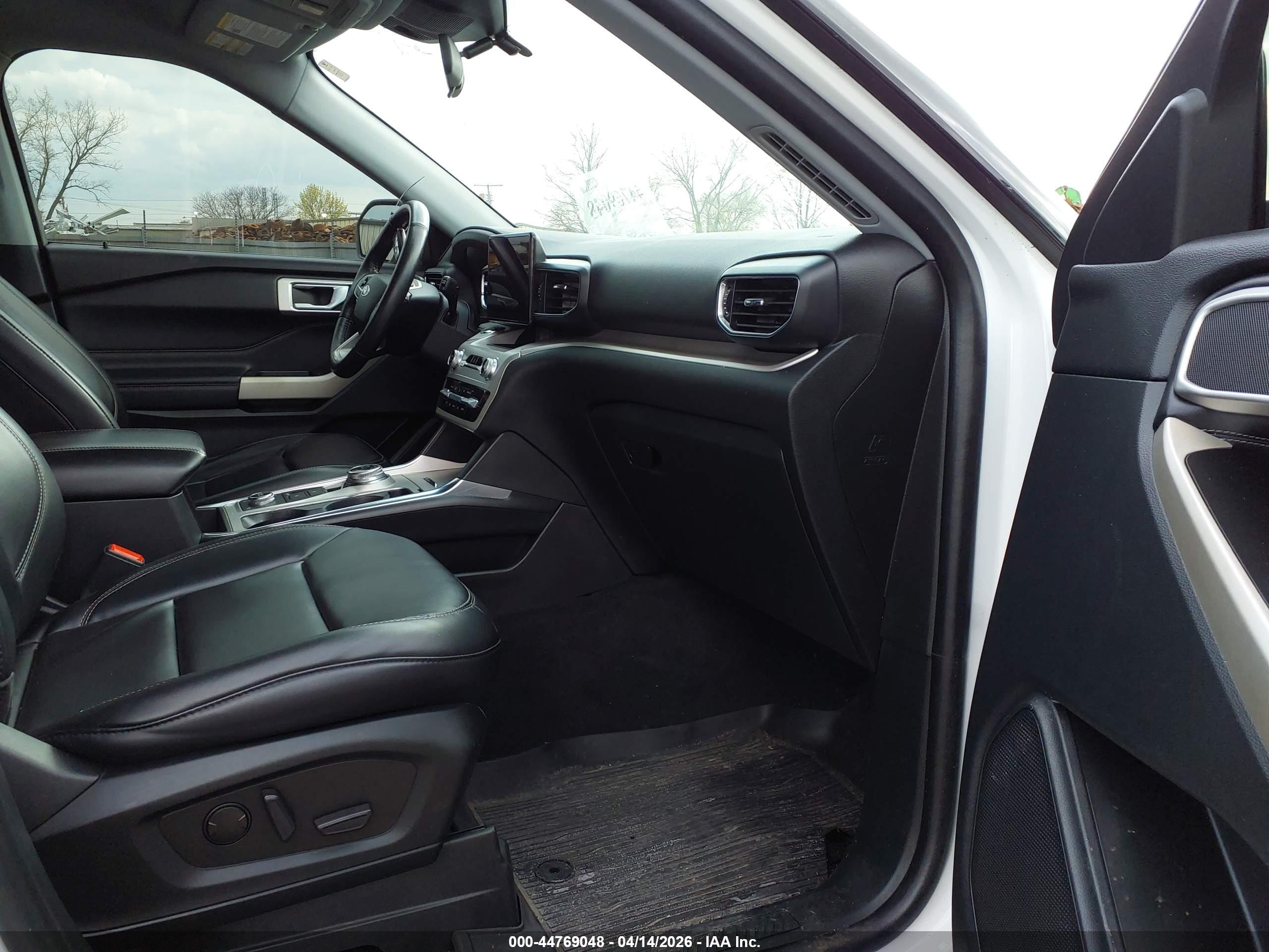 FORD EXPLORER image 5