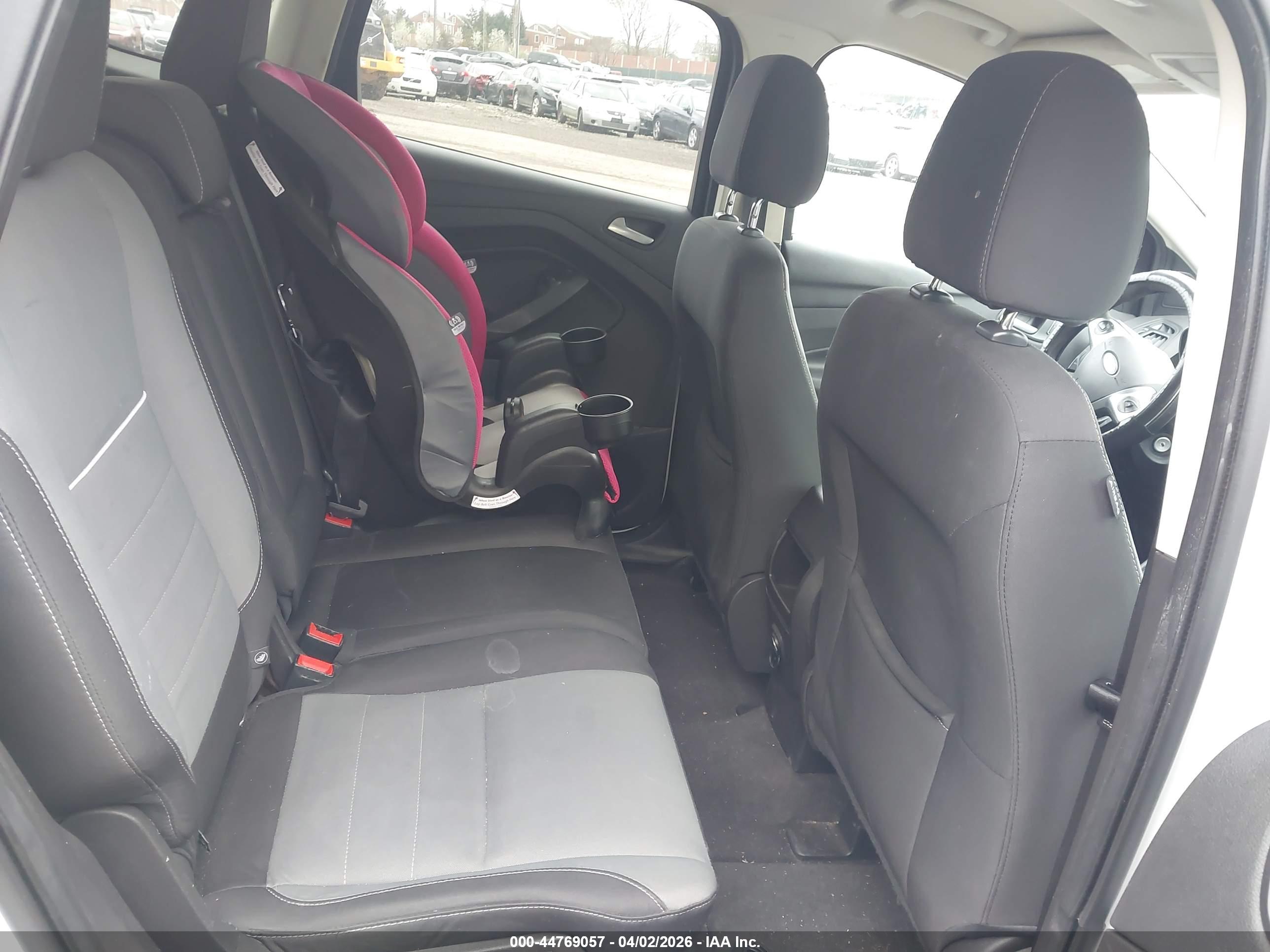 FORD ESCAPE image 8